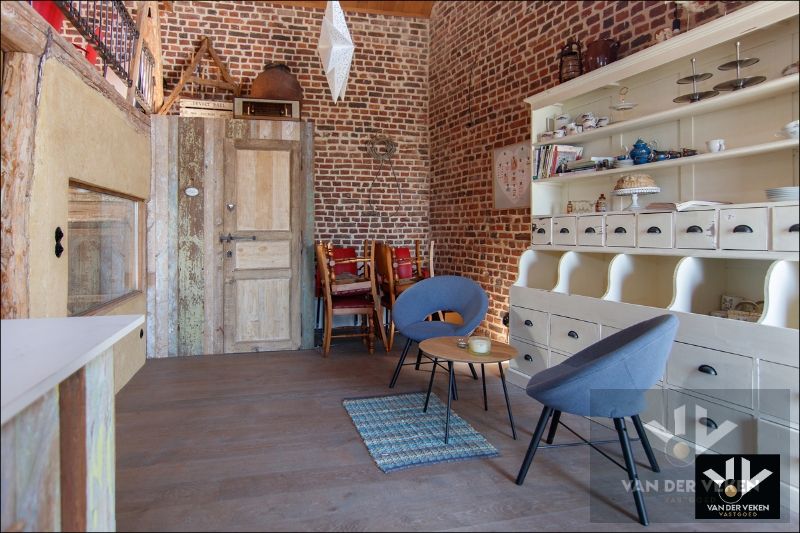 VOLLEDIG GERENOVEERDE HOEVE MET AUTHENTIEKE ELEMENTEN IN GROENE OMGEVING foto 27