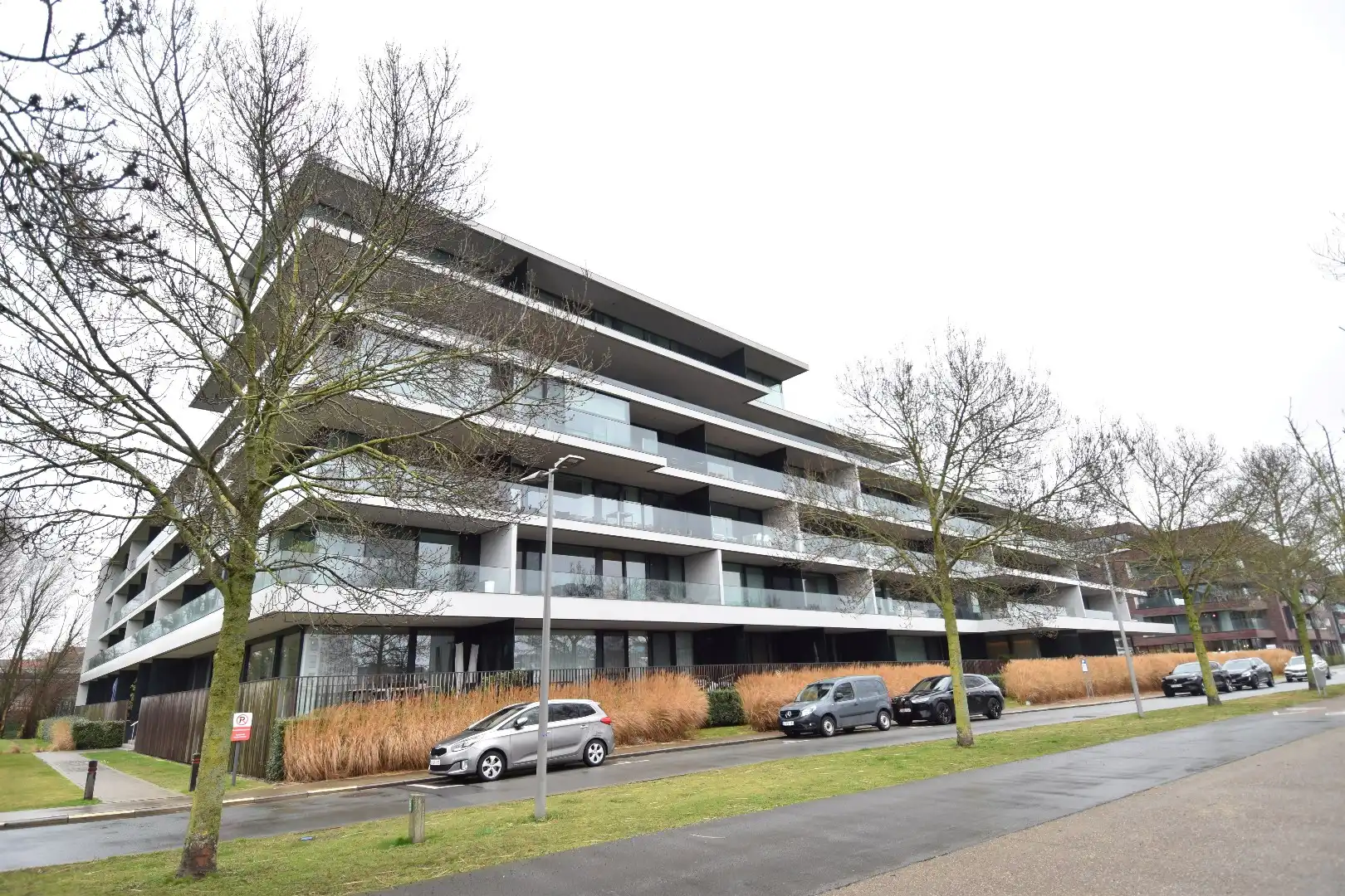 Uniek luxueus appartement met 2 slaapkamers en schitterend Leiezicht foto 19