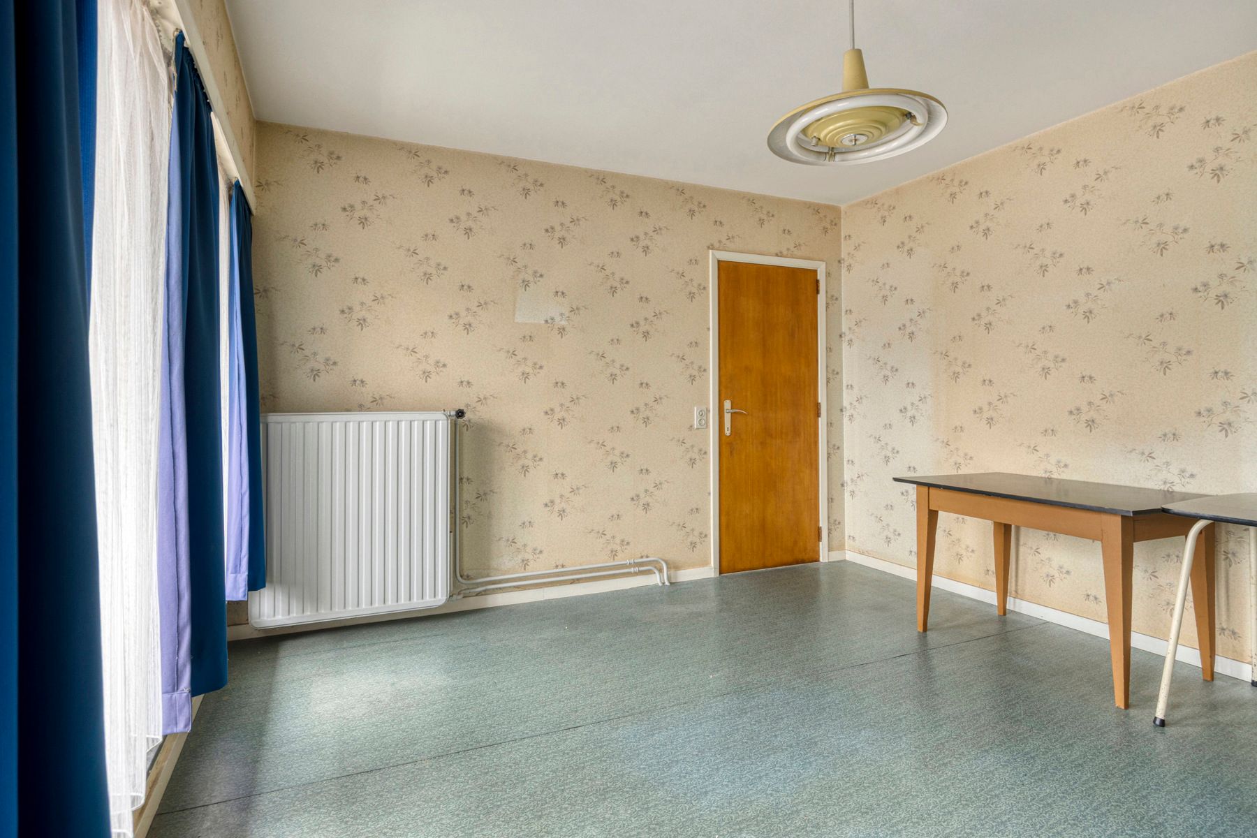 Ruime open bebouwing (250m²) op perceel van 807m². foto 13