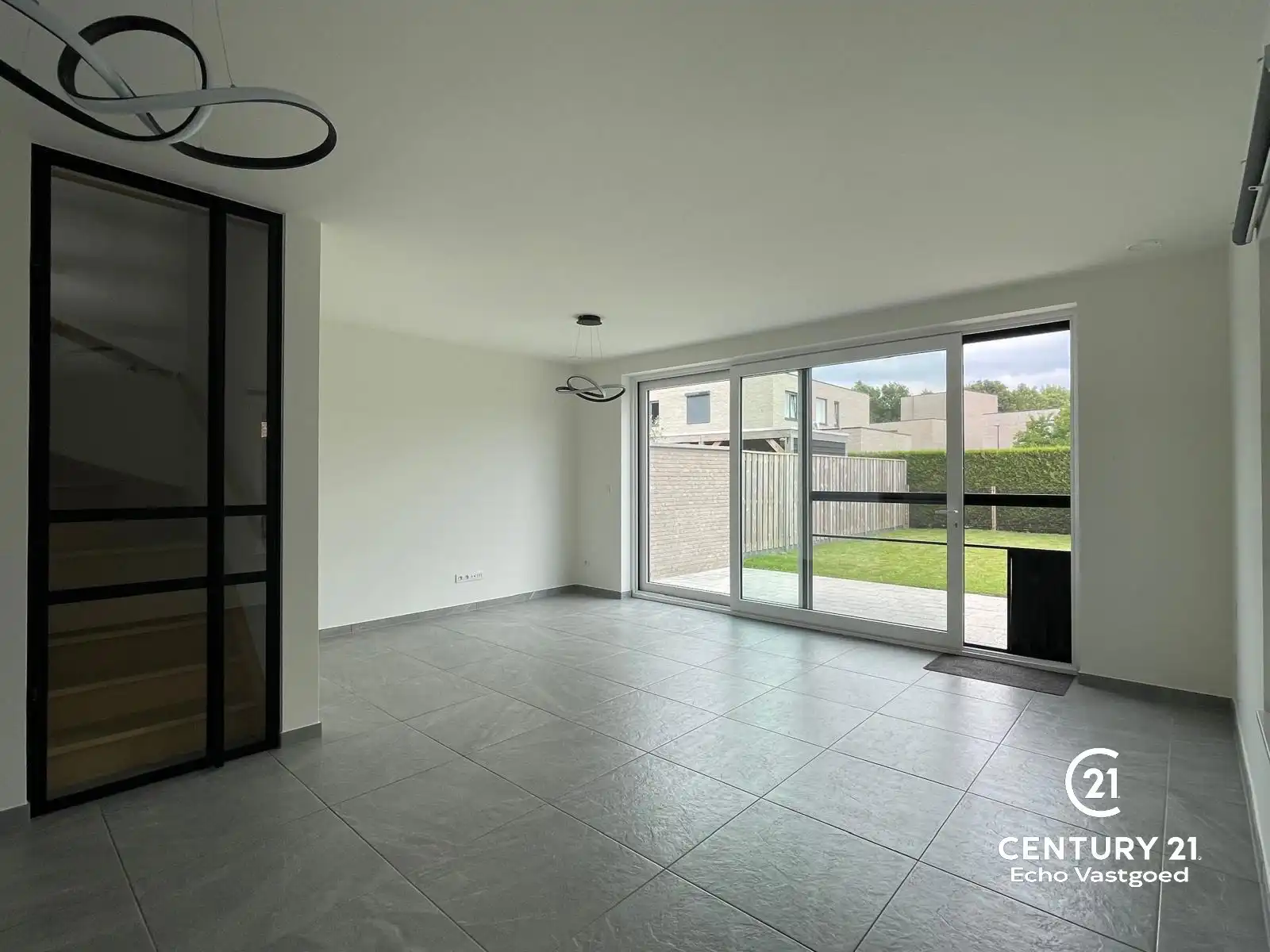 Instapklare ruime woning in een rustige nieuwe verkaveling. foto 4