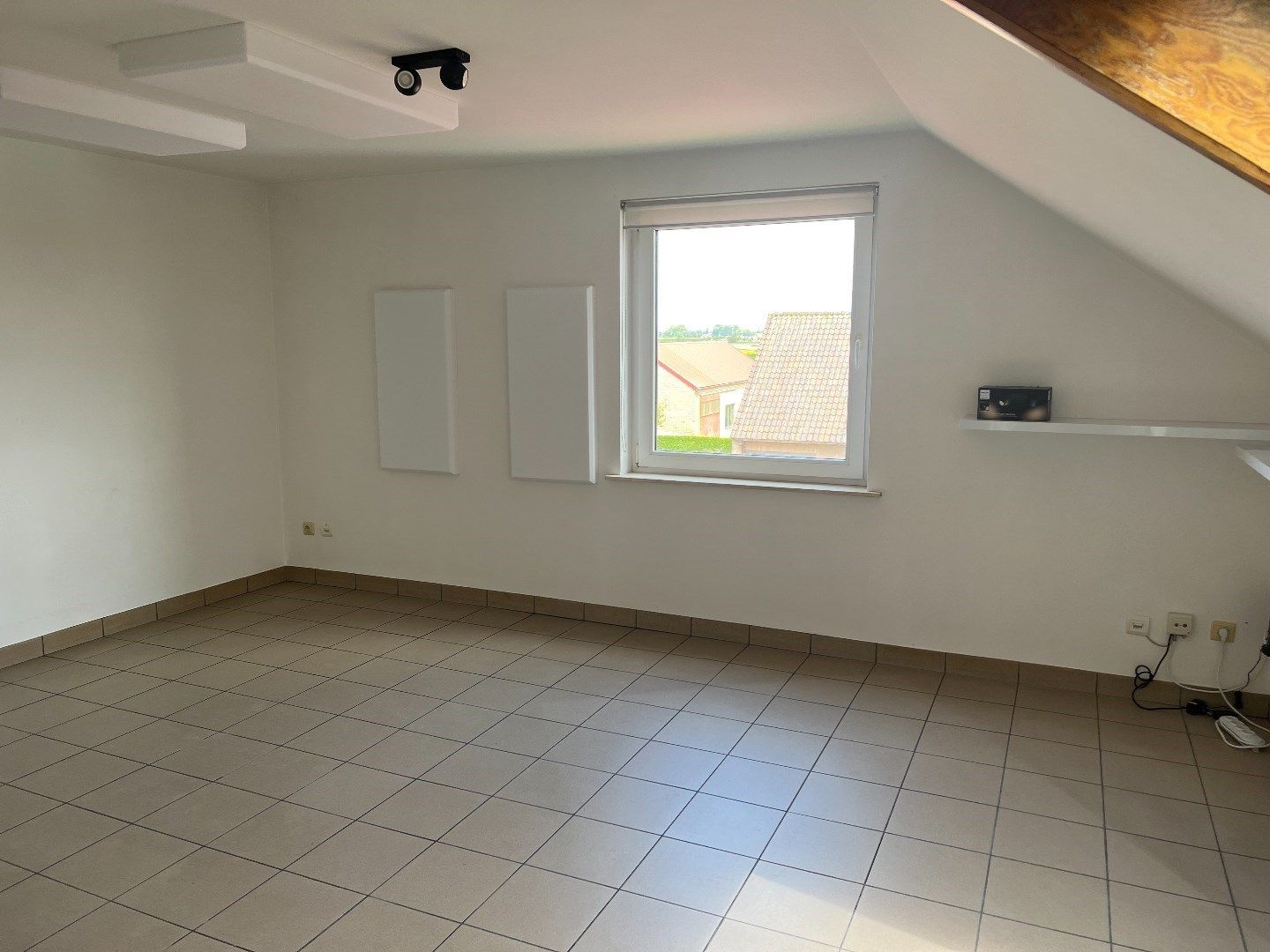 Geriefelijk en gezellig 1-slaapkamerappartement in het knusse Zuienkerke! foto 4