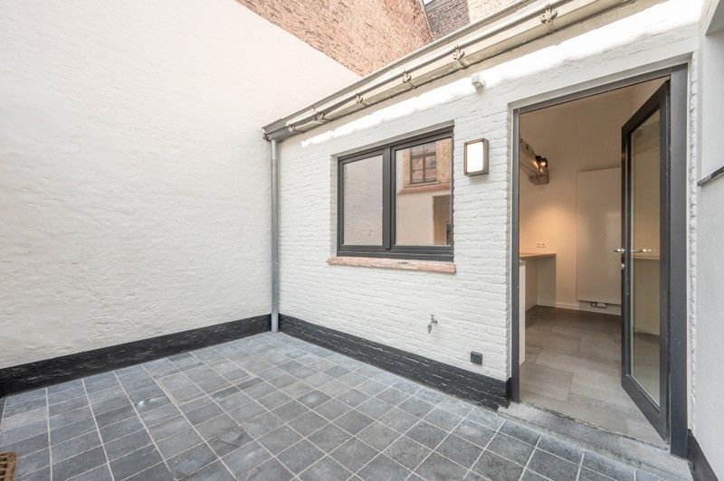 Charmante woning met drie slaapkamers in centrum Brugge! foto 7