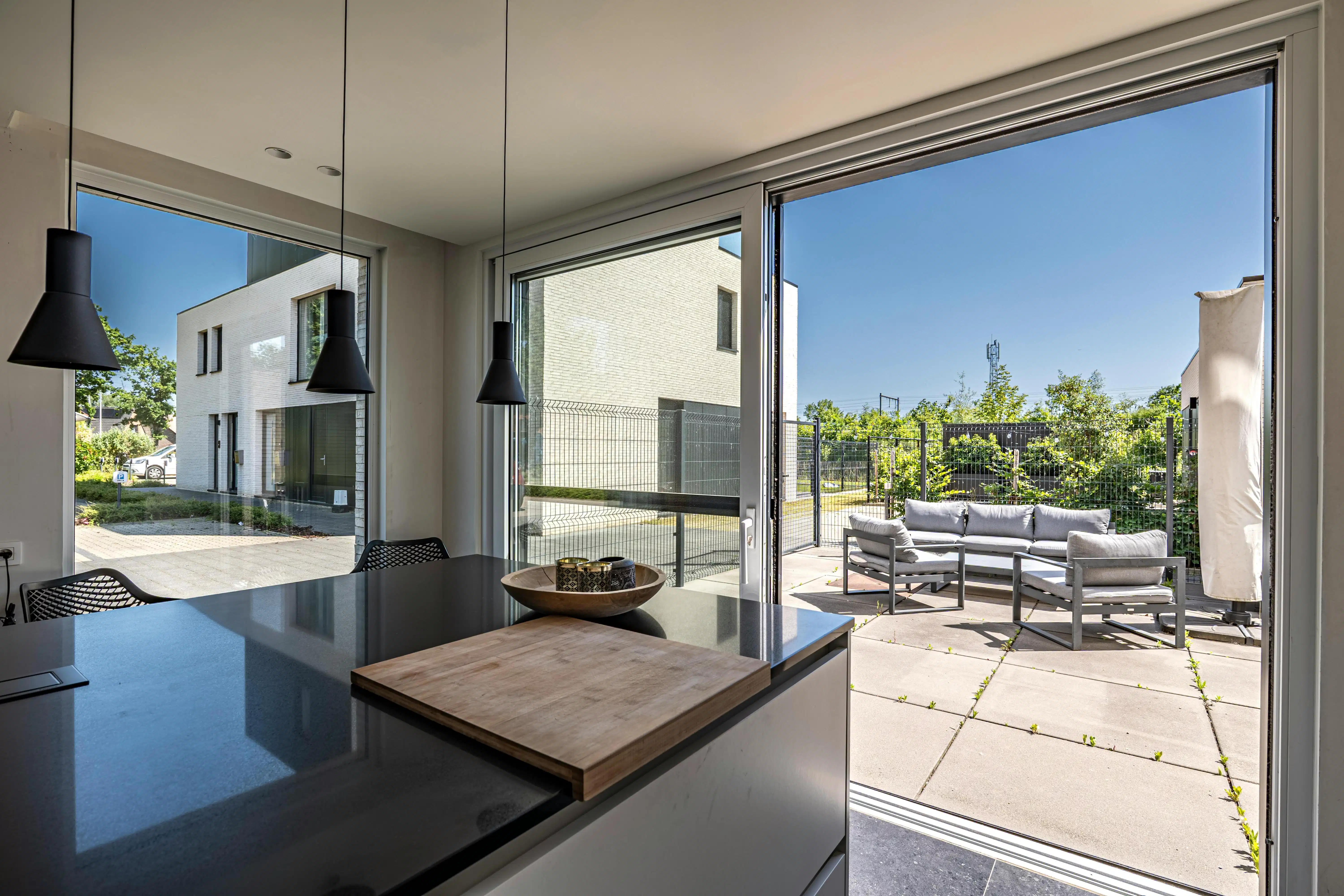 Instapklare woning met 3 slaapkamers en moderne technieken! foto 5