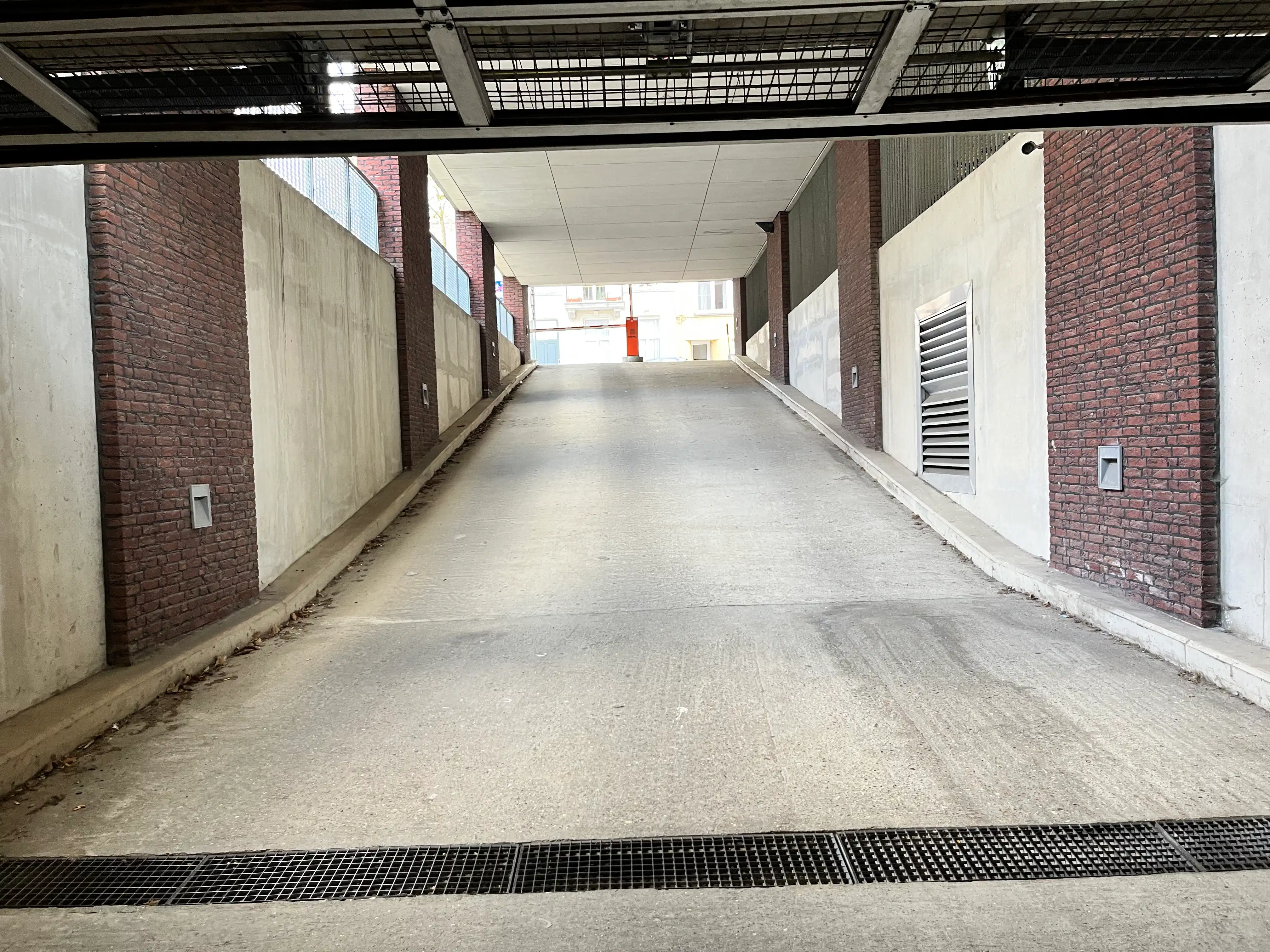 Ruime ondergrondse parkeerplaats te koop in hartje Leuven – Residentie Cartijenveld foto 10