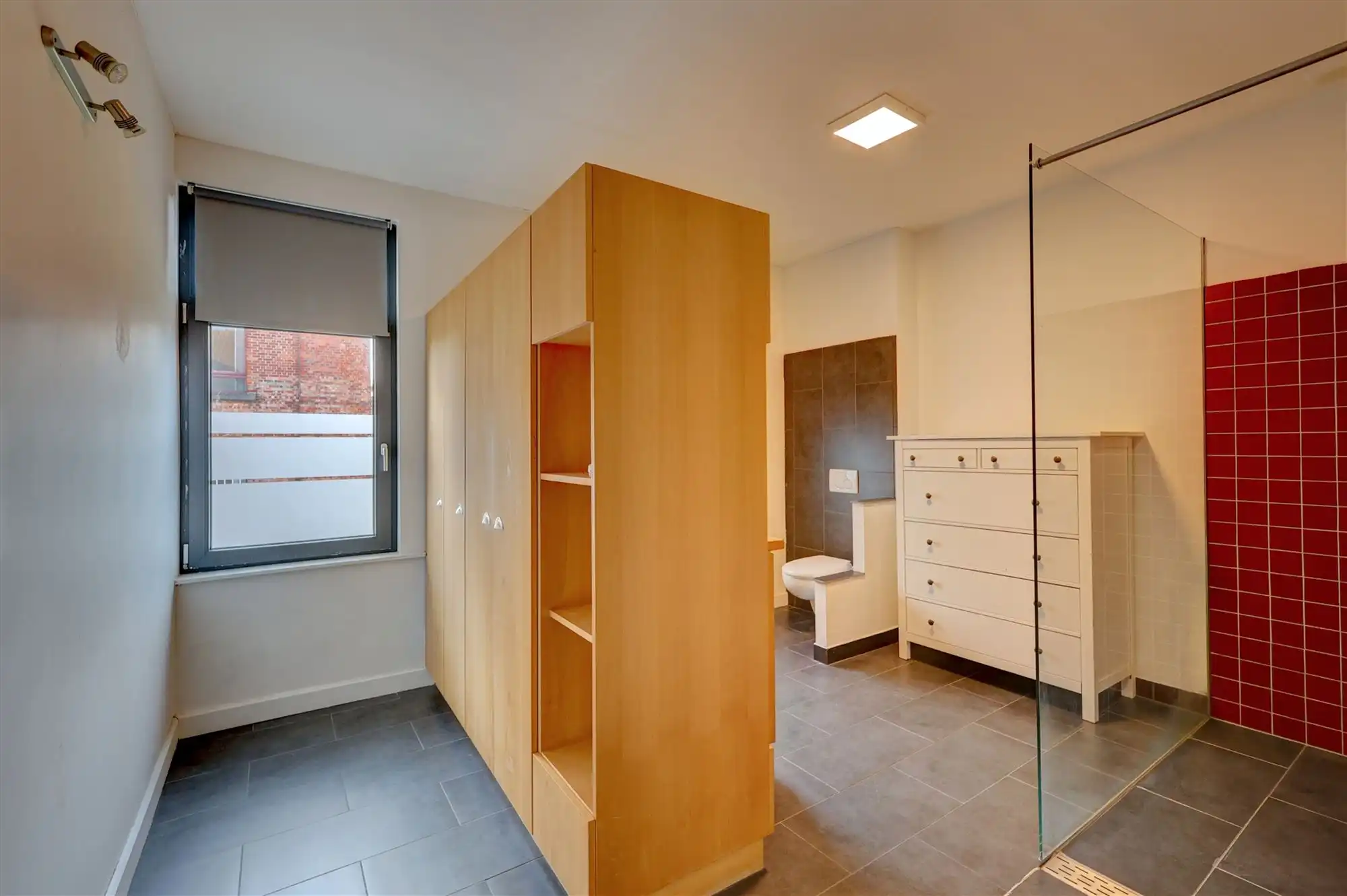 Instapklare woning met zonnige tuin  in Sint-Niklaas foto 9