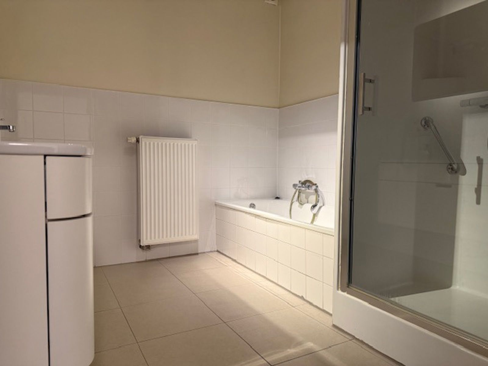 Te huur: zeer ruim appartement aan de rand van centrum Aalst  foto 9
