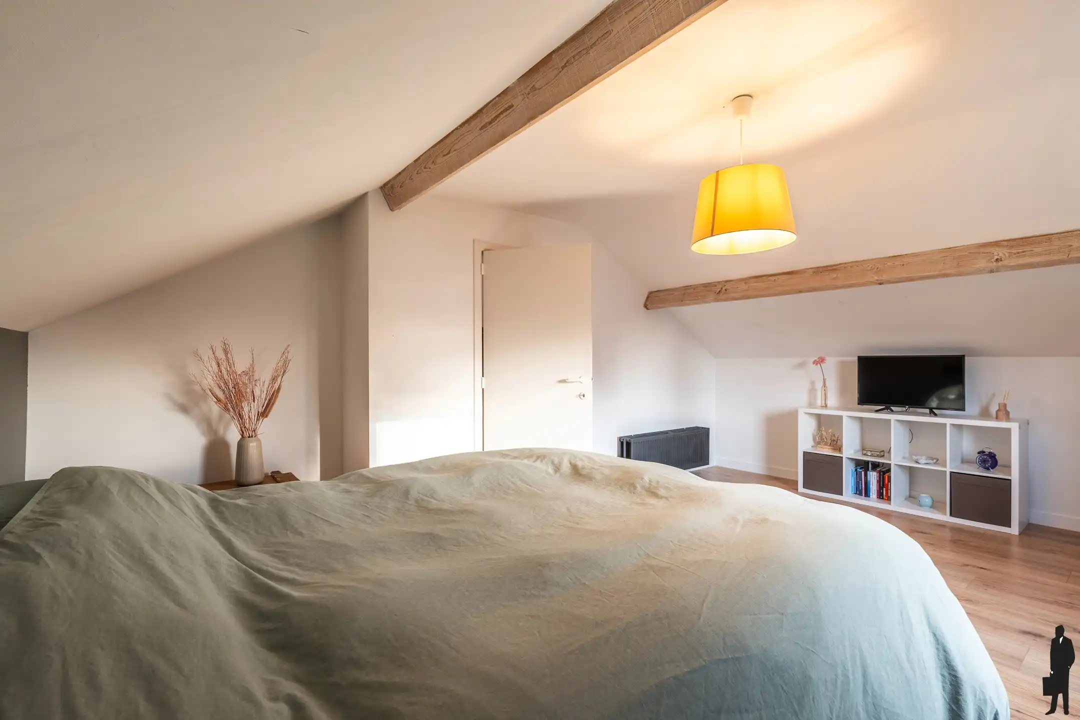 Vrijstaande woning op een ruim perceel van ca. 1.300 m² in hartje Loenhout! foto 23