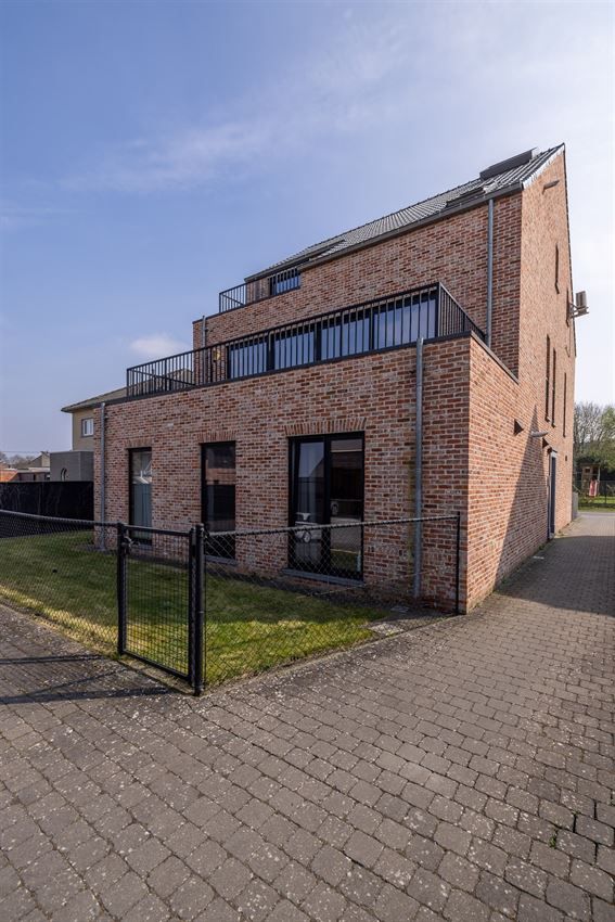 2 grote slk, 123m², hoogwaardige afwerking met tuintje en EPC A. foto 36