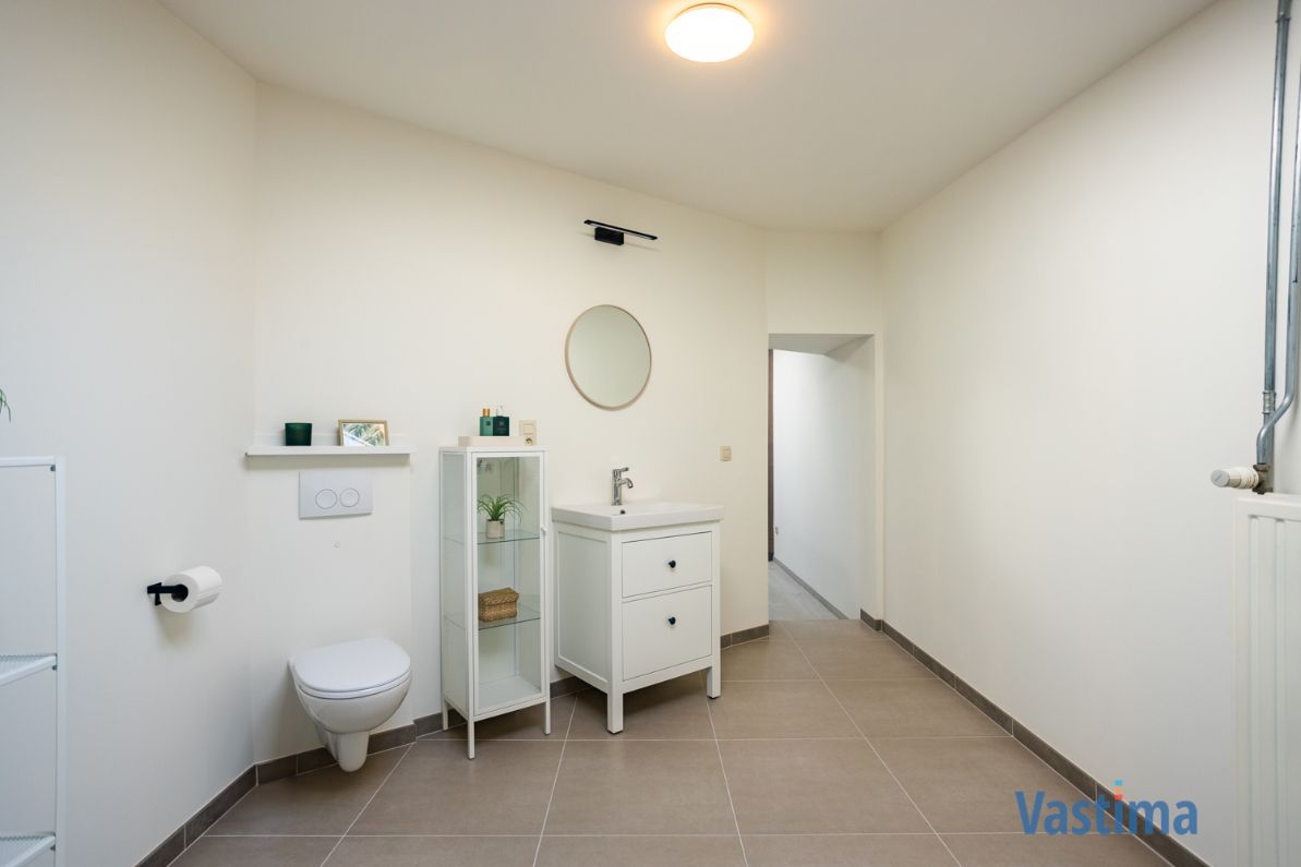 Instapklare gezins- of starterswoning met tuin, garage én topbereikbaarheid foto 11