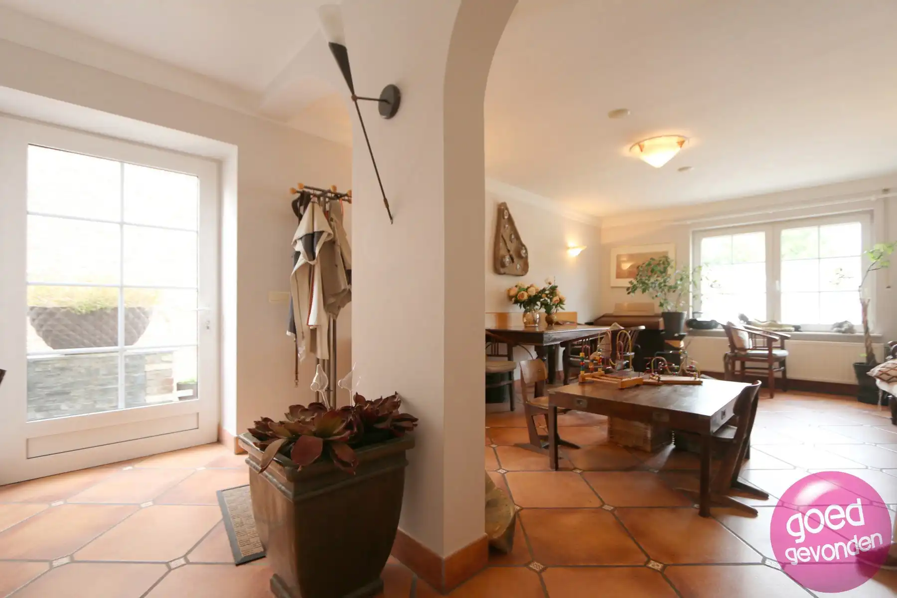 UNIEKE DUBBELE WOONST - TUIN - TERRAS - PARKING foto 7