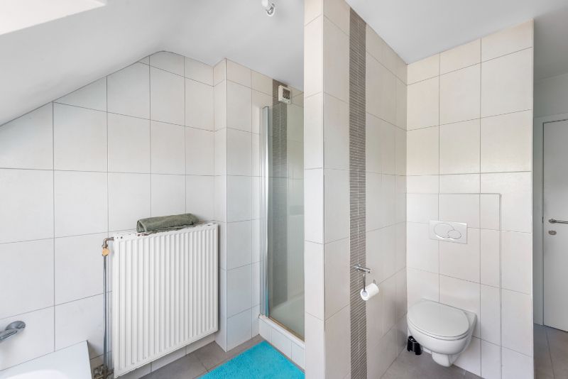 Ruim 3 slaapkamer duplex-appartement van 130m² met terras op zuid-oosten, ondergrondse staanplaats en kelder foto 16