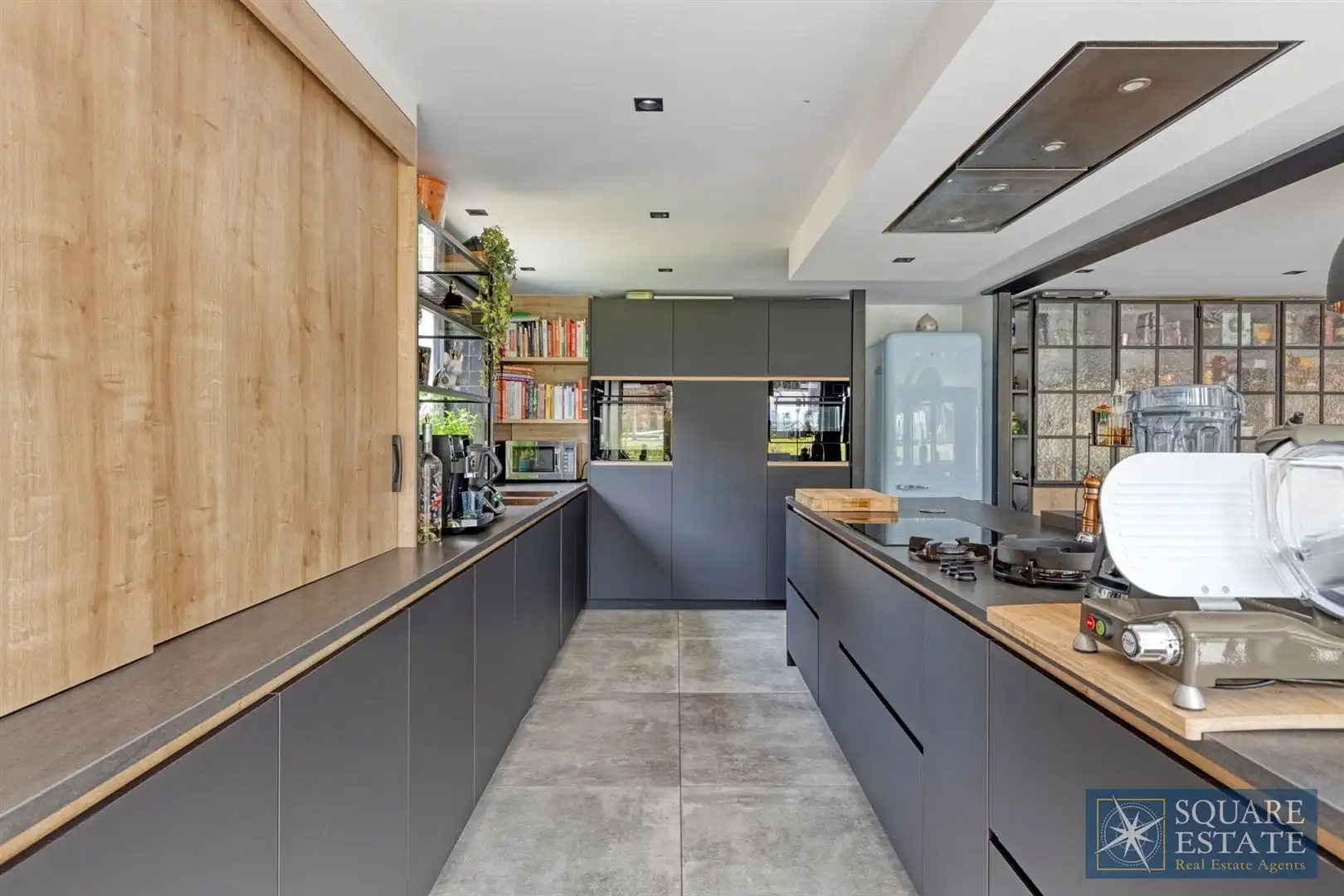 Wemmel, ruime en volledig gerenoveerde villa met 4 slaapkamers. foto 7