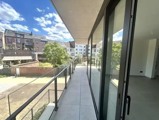 Luxueus appartement in hartje Hasselt foto 12