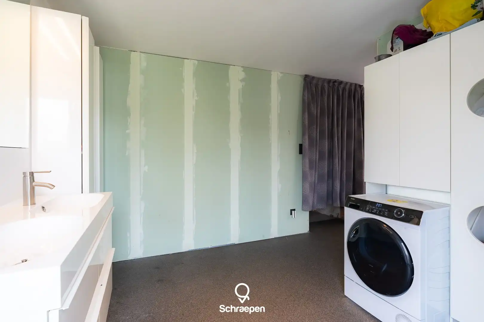 Op te frissen gezinswoning (270 m²) met 5 slpks én EPC-label C op hoekperceel van circa 7,5 are! foto 25