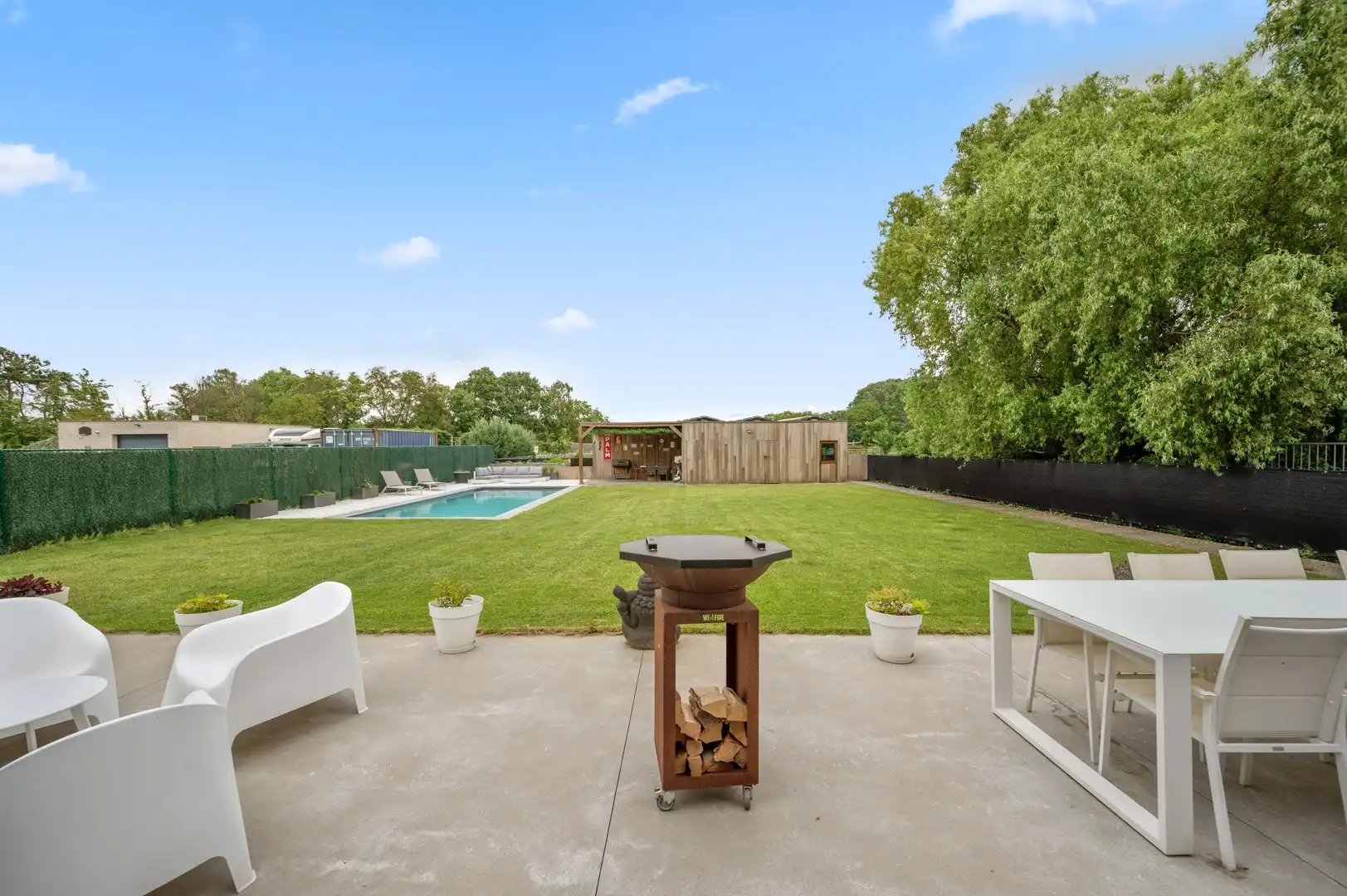 Moderne villa in een rustige en groene omgeving foto 18