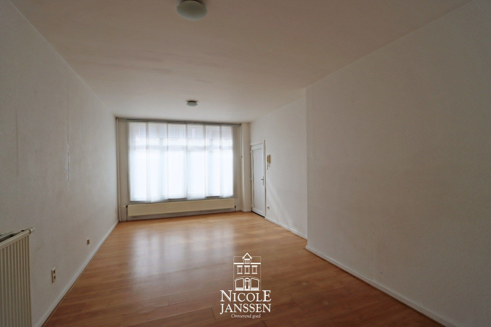 Gelijkvloers appartement met één slaapkamer foto 2