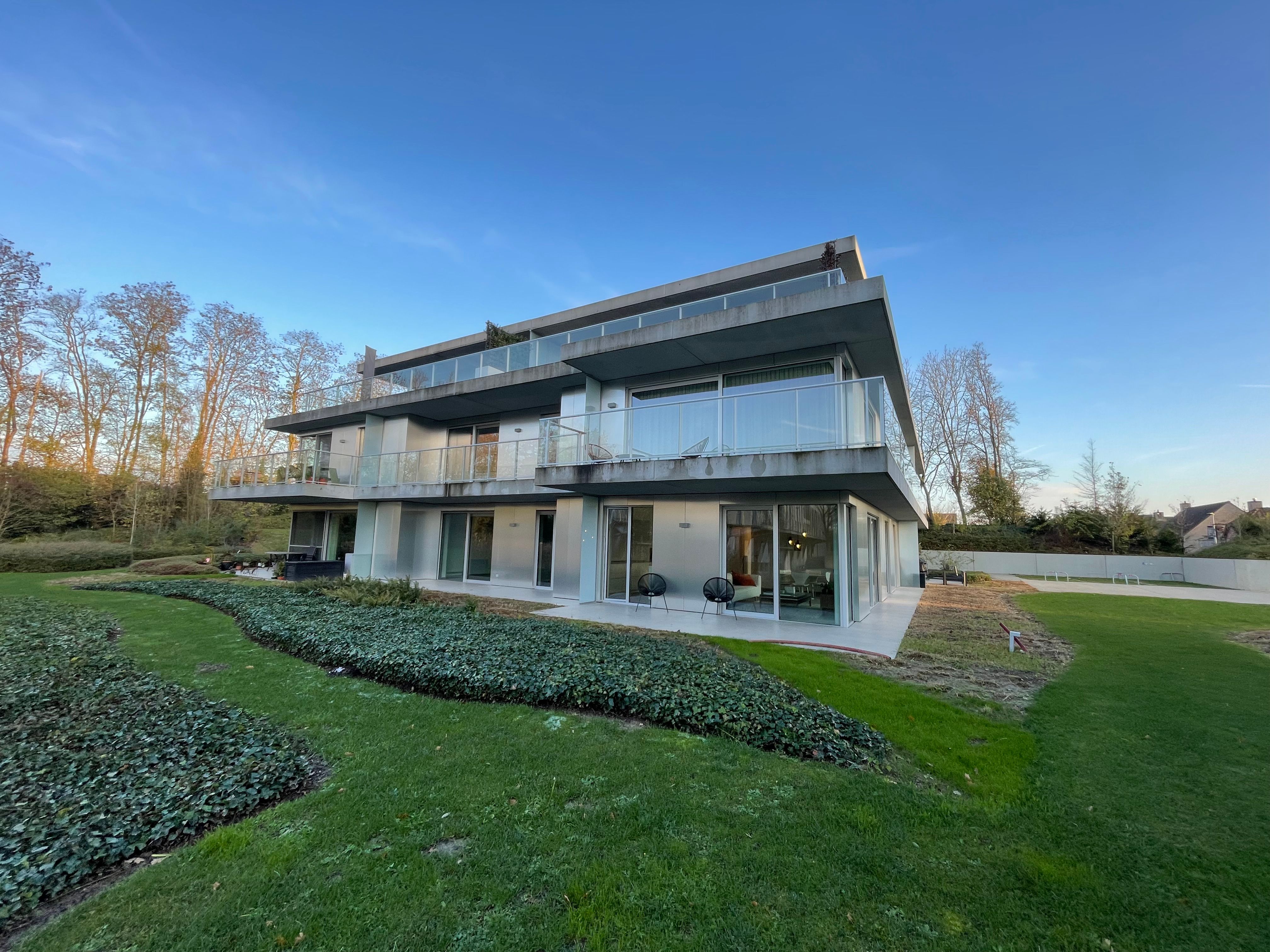 Twee-slaapkamer GELIJKVLOERS nieuwbouw hoekappartement + terras foto 17