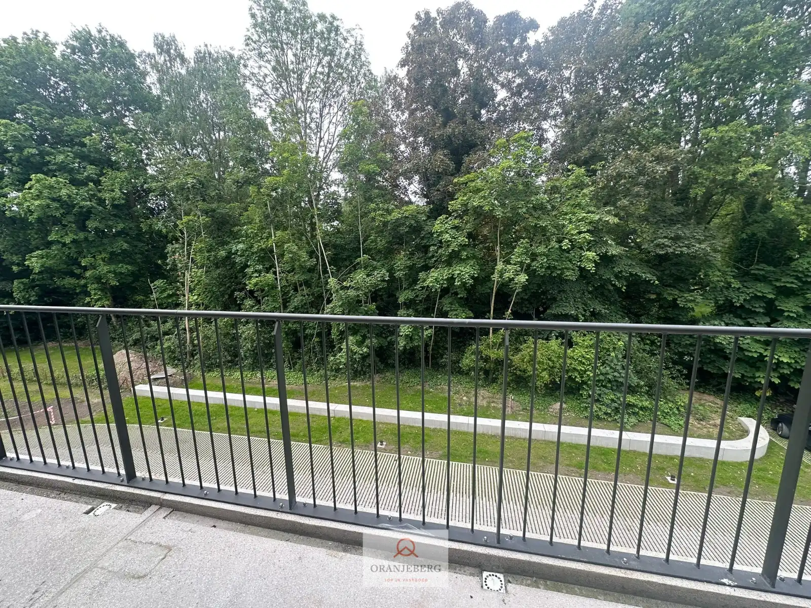 Parkappartement met 3 slps en ondergrondse staanplaats foto 11