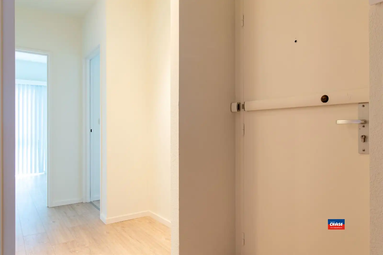 Modern, ruim appartement te Hoboken foto 11