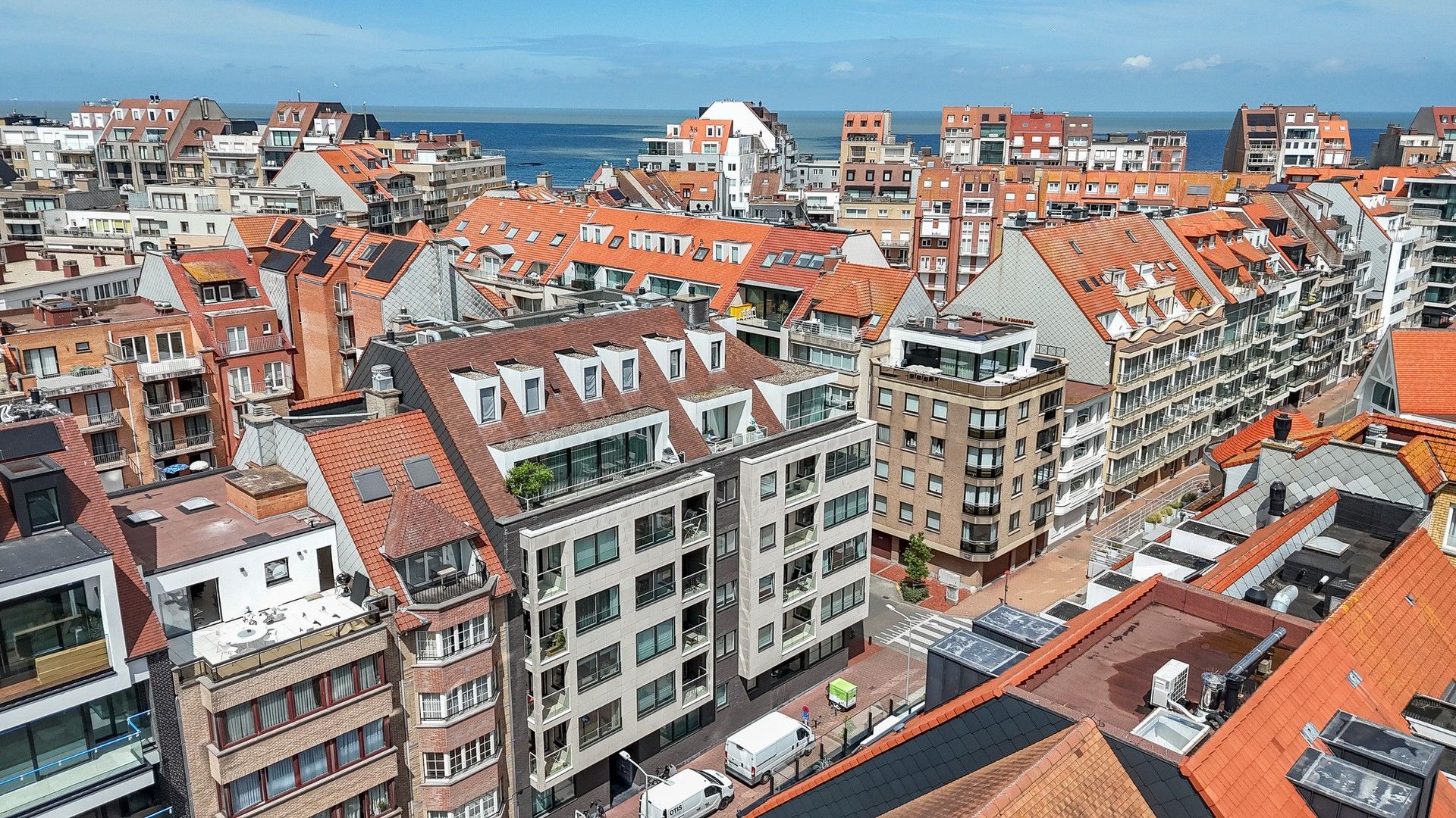 Prachtig penthouse met unieke zonneterrassen gelegen in het centrum van Knokke, op wandelafstand van de zee en de winkels. foto 23