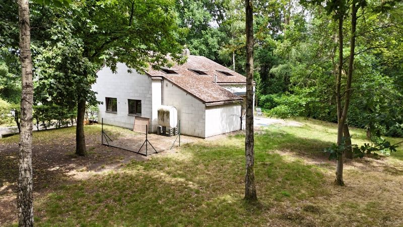Villa van 265m² inclusief garage-kelder, op een perceel van 21a59ca foto 19