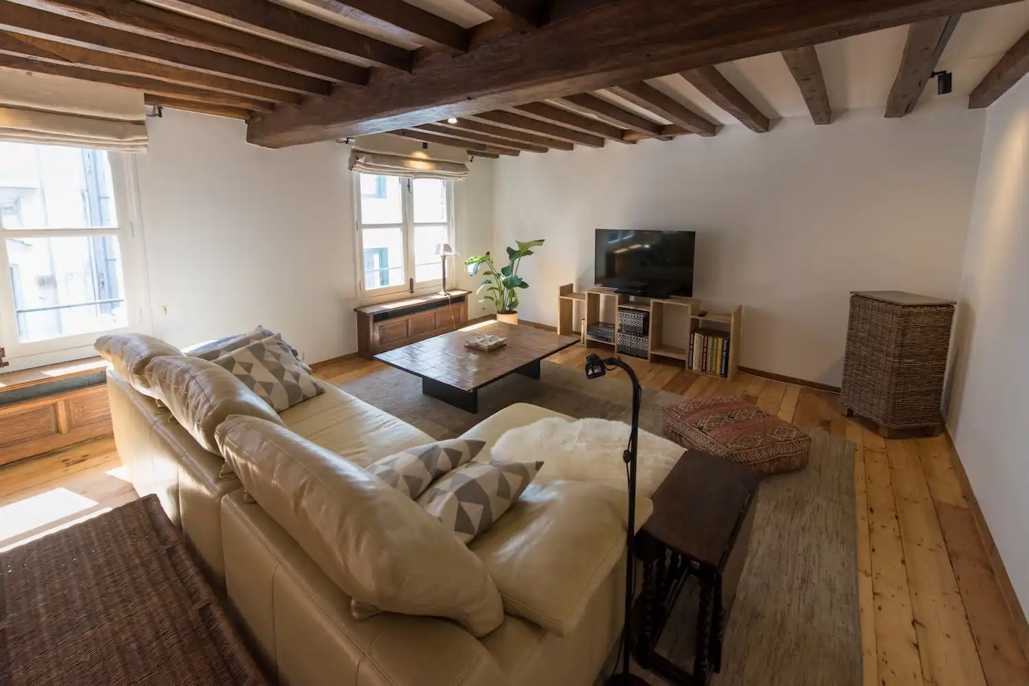 2-slaapkamerappartement met uniek zicht op de Kathedraal – historisch centrum Antwerpen foto 2
