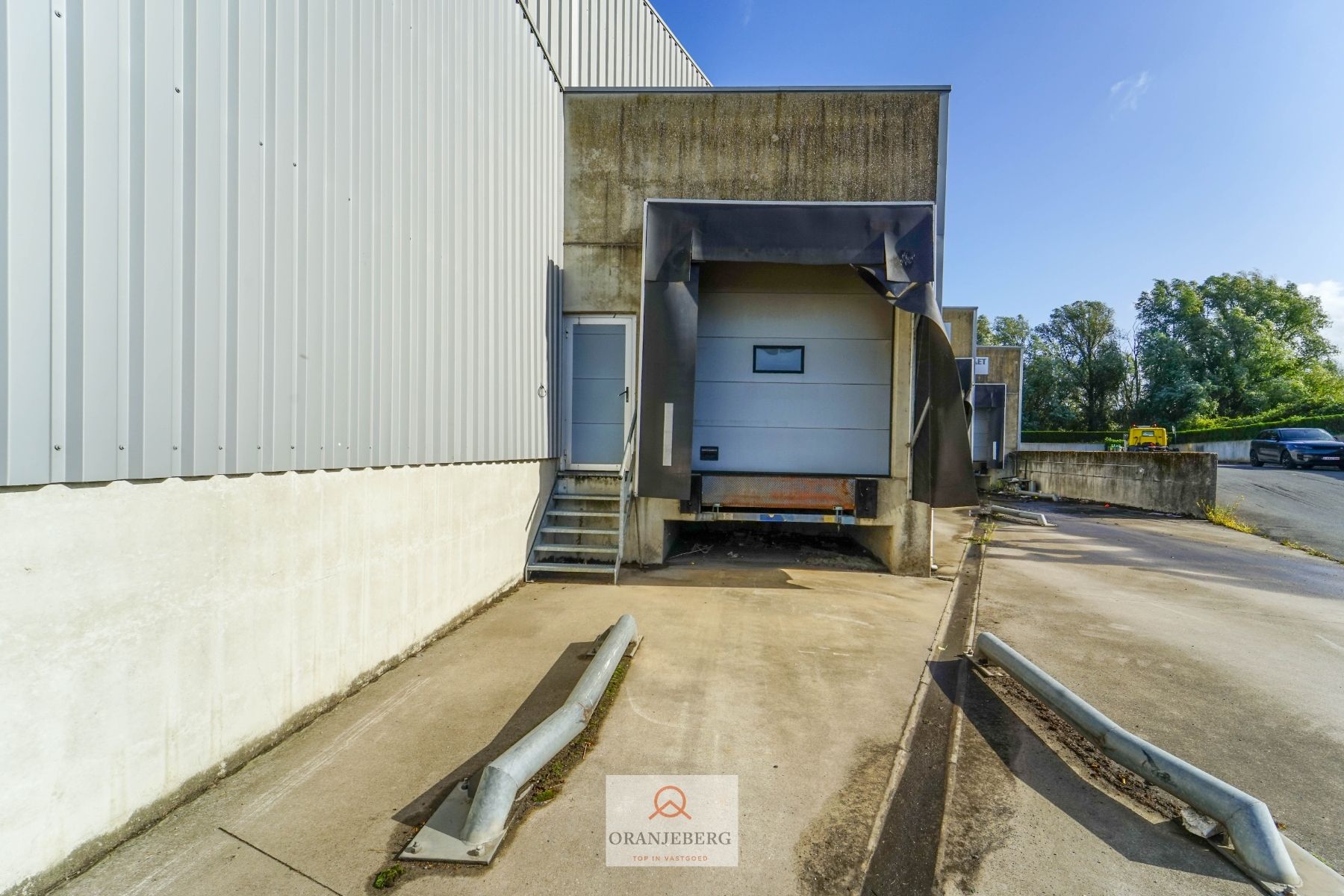 Groot magazijn (853m²) Te Huur met hoge bereikbaarheid vlakbij R4 foto 13