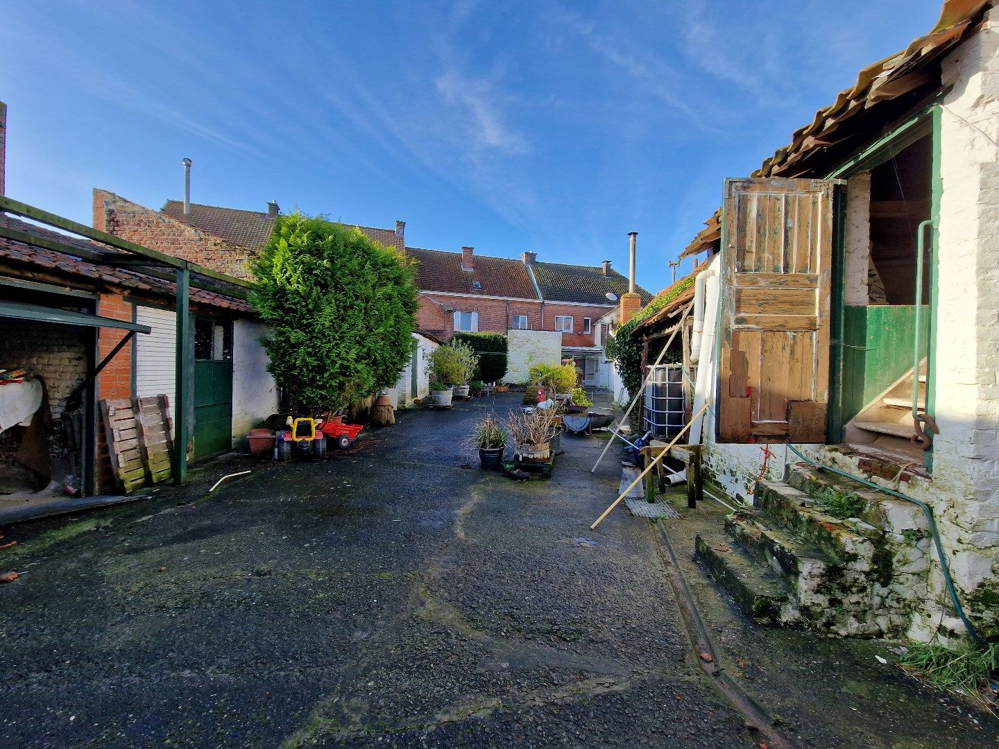 ROESBRUGGE - Ruime, statige woning voorzien van 5 slaapkamers en ruime bijgebouwen op een perceel van 844m². foto 19