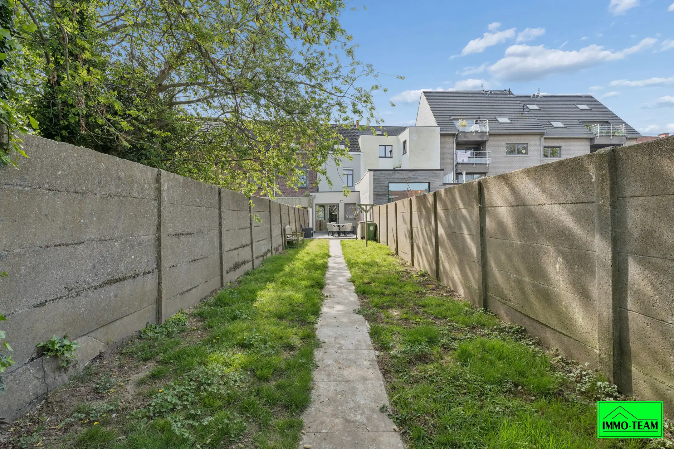 Instapklare gerenoveerde woning nabij het stadscentrum. foto 23