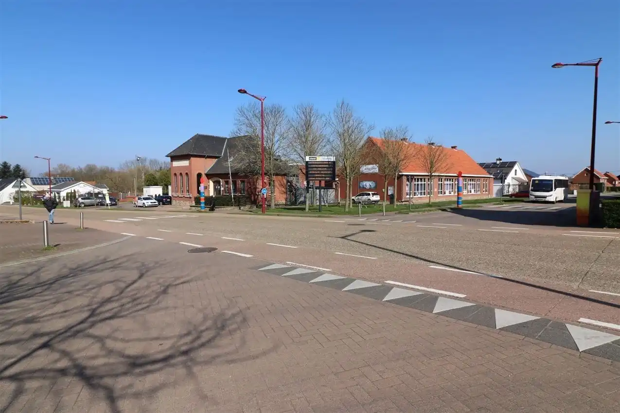 Prachtig, volledig vernieuwde woning met 3 slpk. foto 30