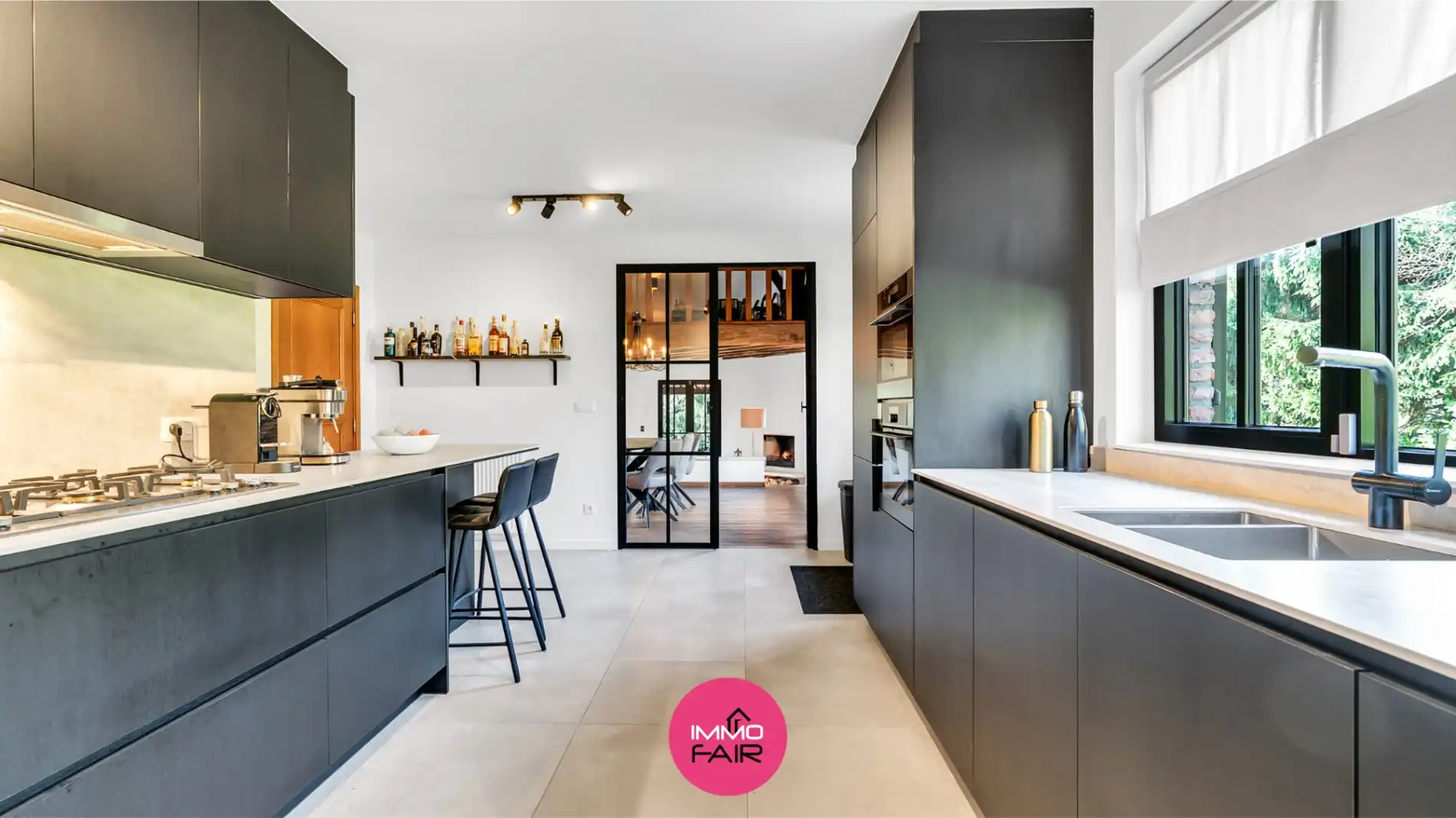 Exclusieve, karaktervolle villa met authentieke elementen in rustige, bosrijke omgeving foto 9