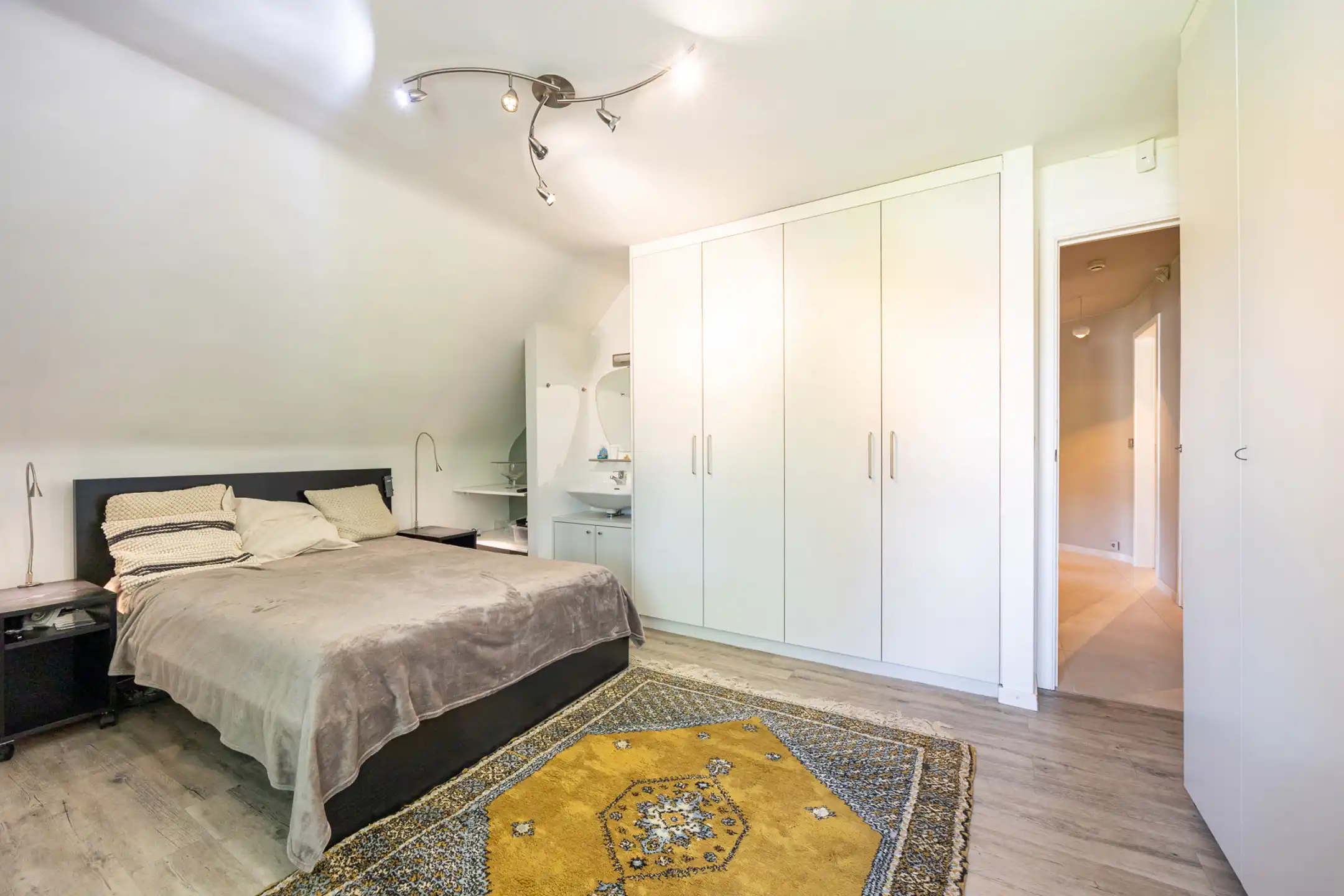 Villa in het groen met zwembad, 5 slaapkamers en EPC B foto 16