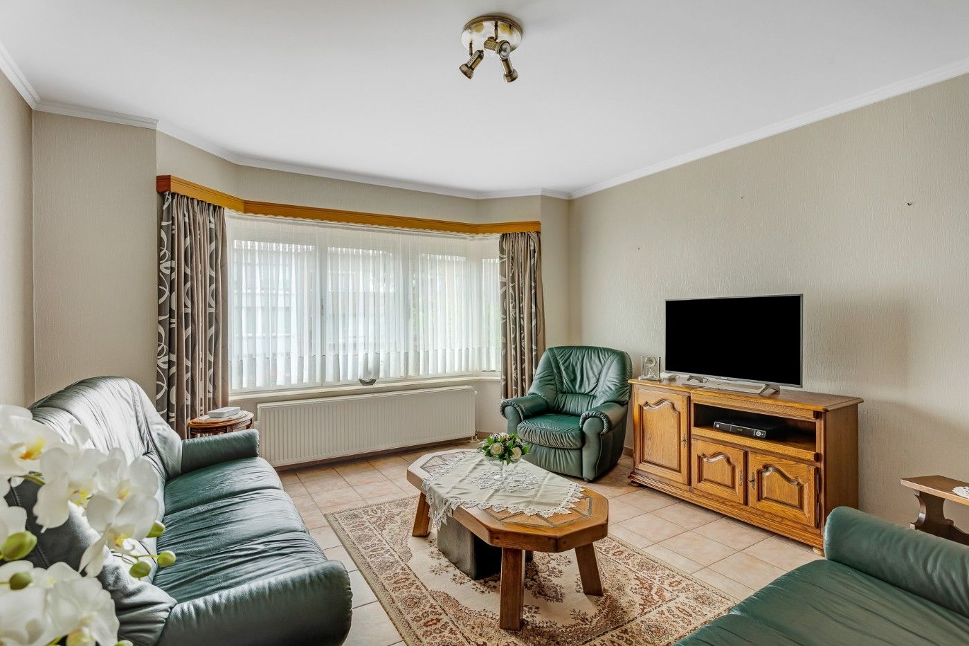 Keurig, riant appt. op 1e verd. met lift, 2 slpk., balkon en ondergrondse staanplaats foto 5