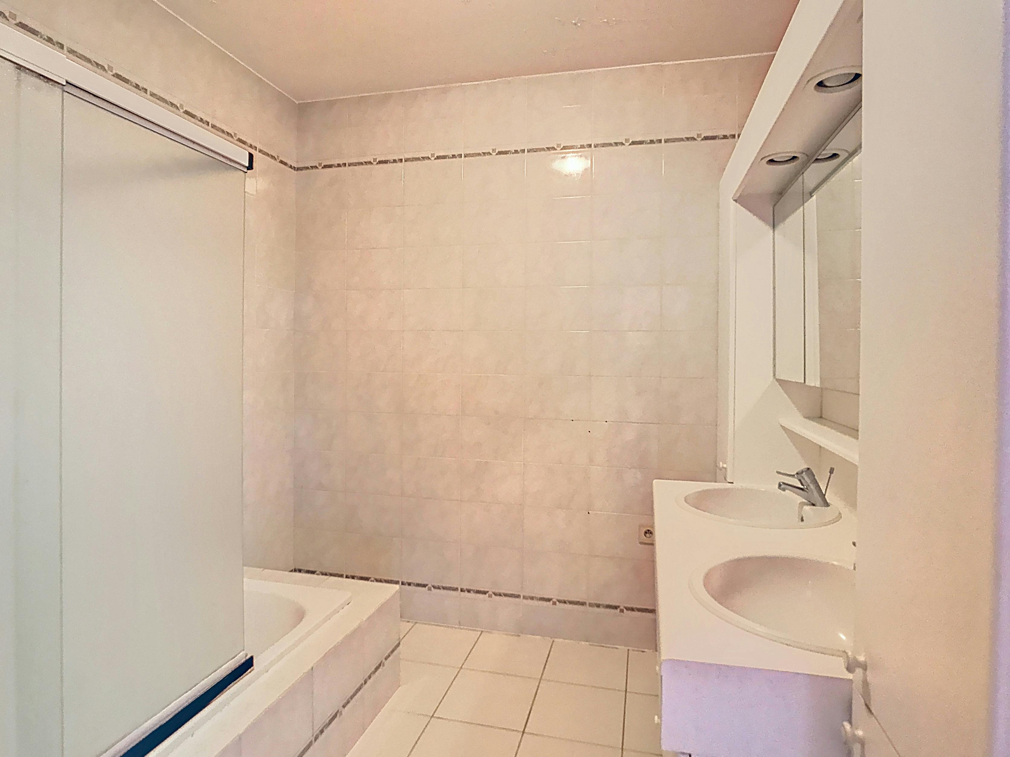 Schitterend gelegen appartement in centrum Beveren foto 10