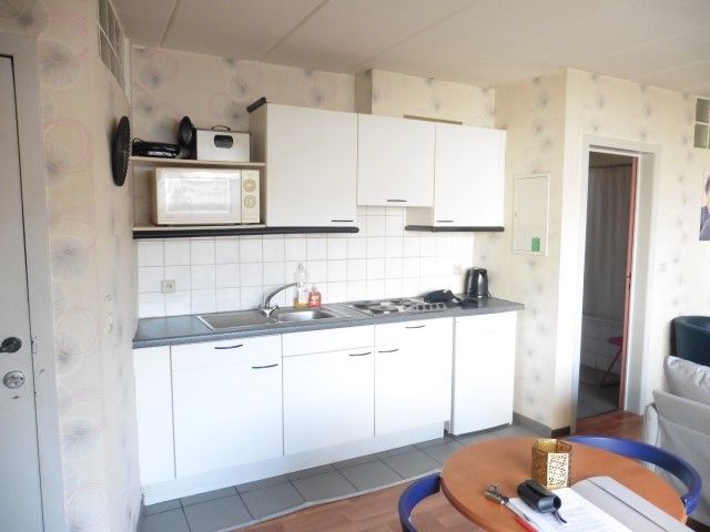 Rustig gelegen studio met ruim terras foto 5