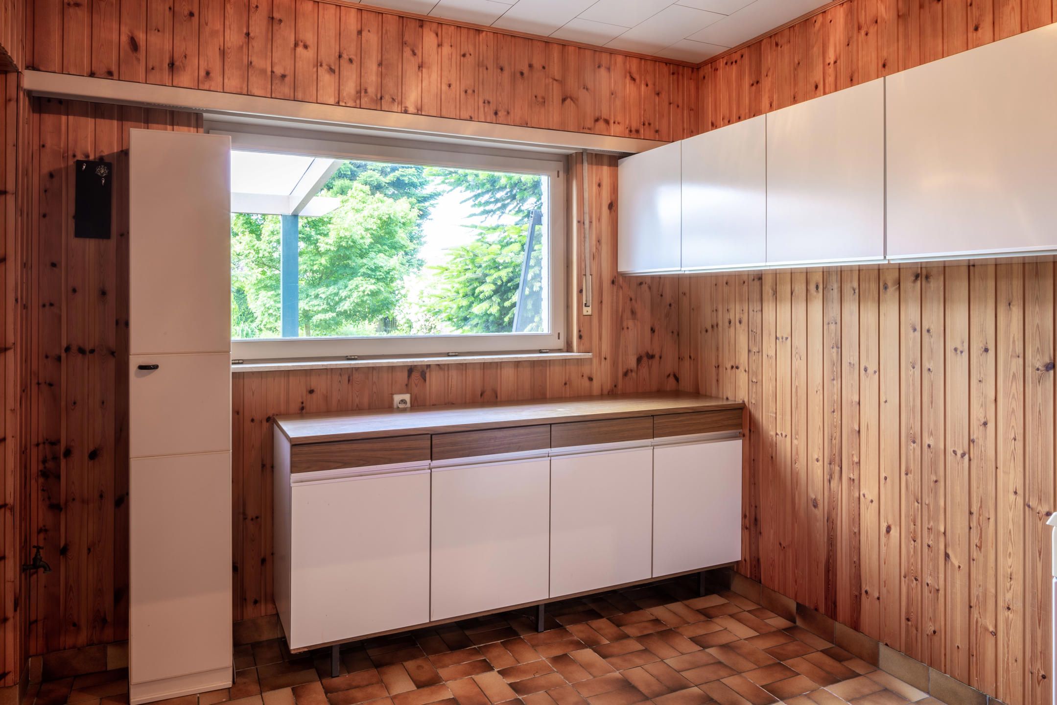 Woning met tuin te huur op goede locatie nabij het centrum van Sint-Antonius. foto 10