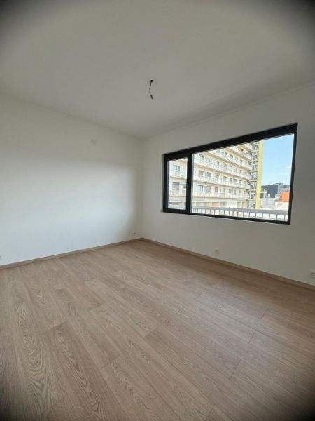 Appartement met 3 slaapkamers en garage in hartje Genk foto 12