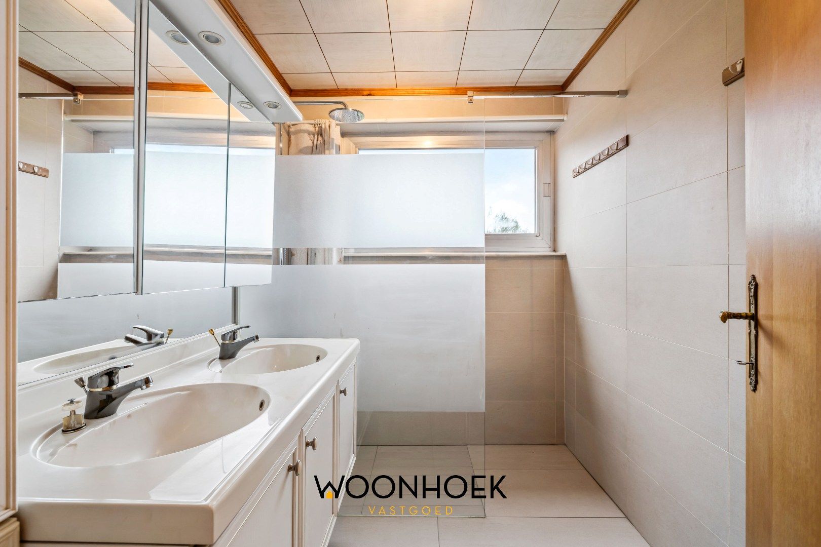 Open bebouwing op 976m² met 3 slaapkamers te Moerbeke! foto 11