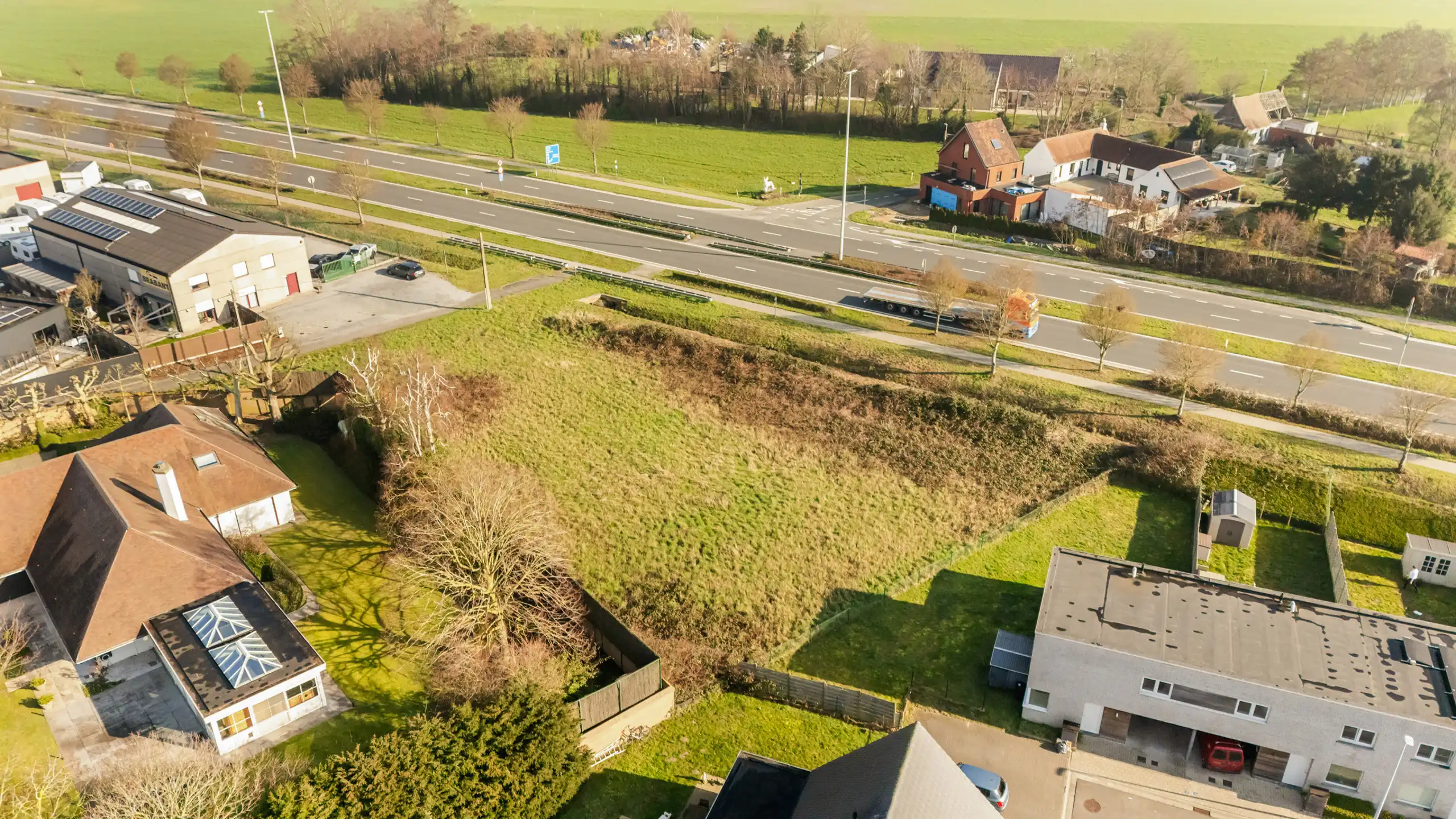 Topgelegen bouwgrond met veel potentieel!  foto 2