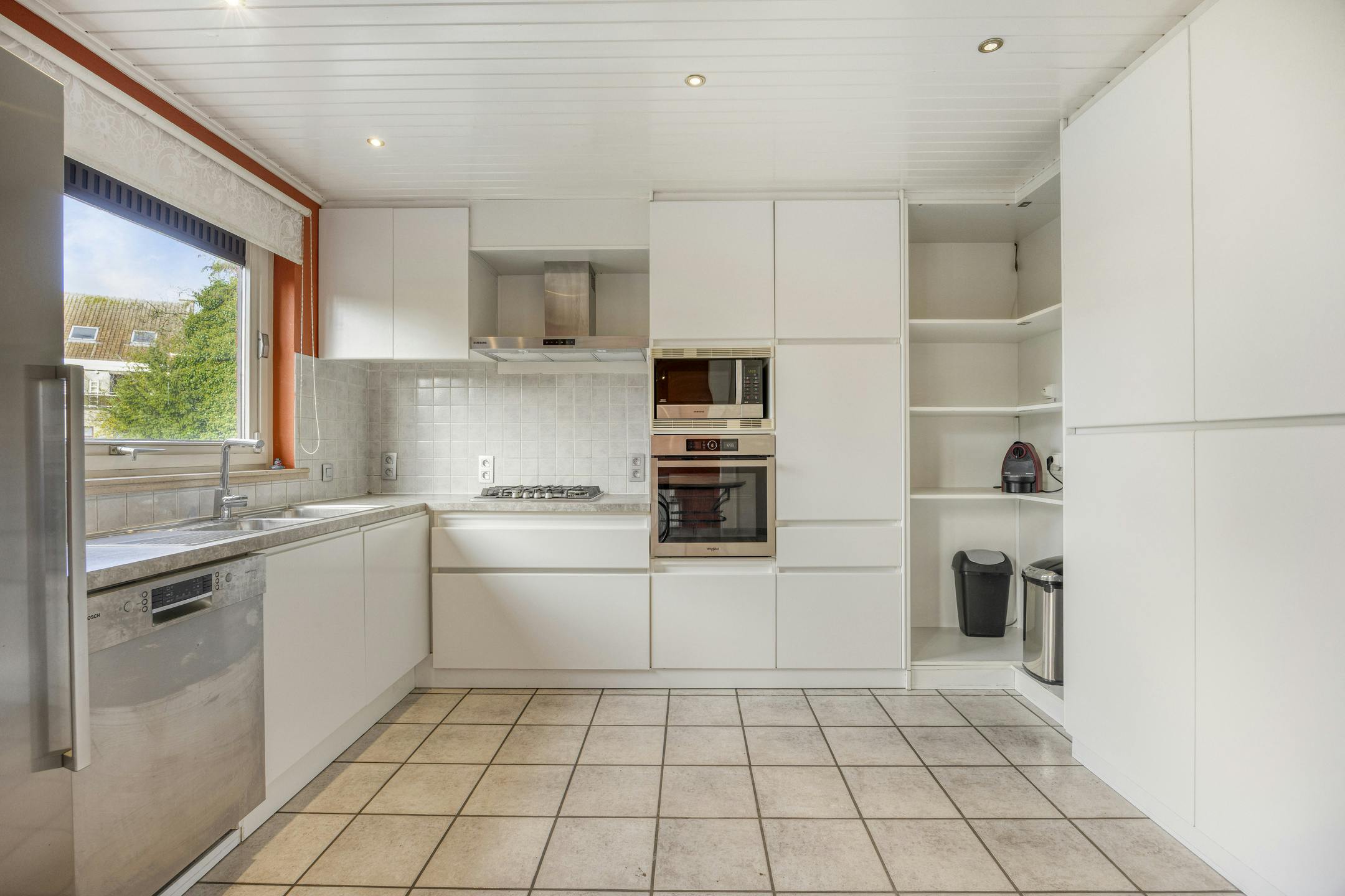 Ruim huis te koop met tuin in hartje Sint-Kruis, Brugge foto 8