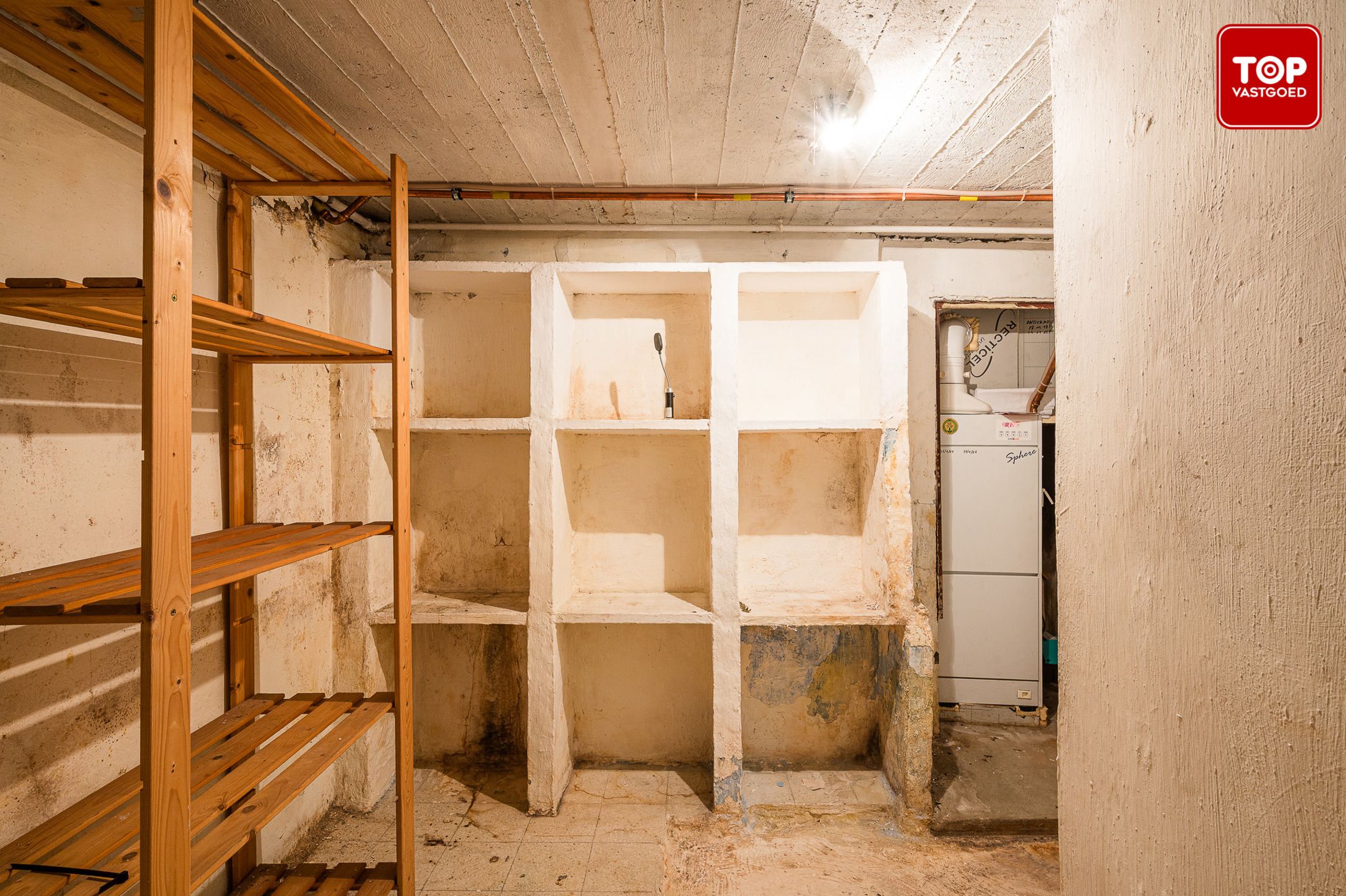 Te renoveren woning met potentieel in rustige buurt  foto 18