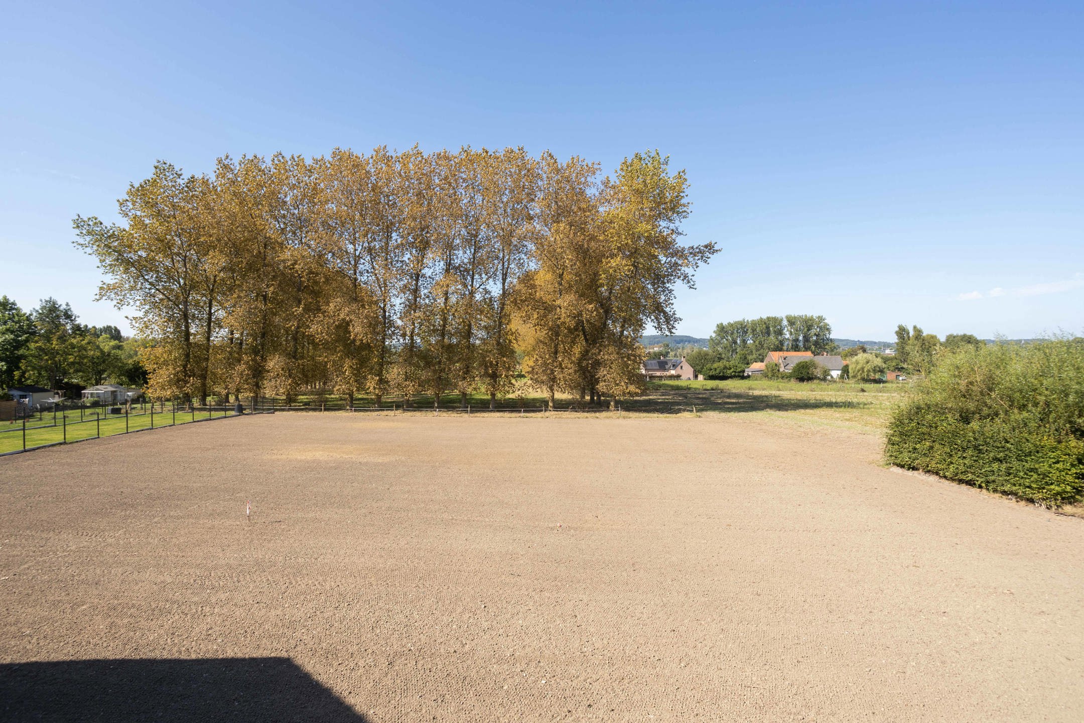 Prachtige nieuwbouwwoning omringd door groen en natuur. foto 19