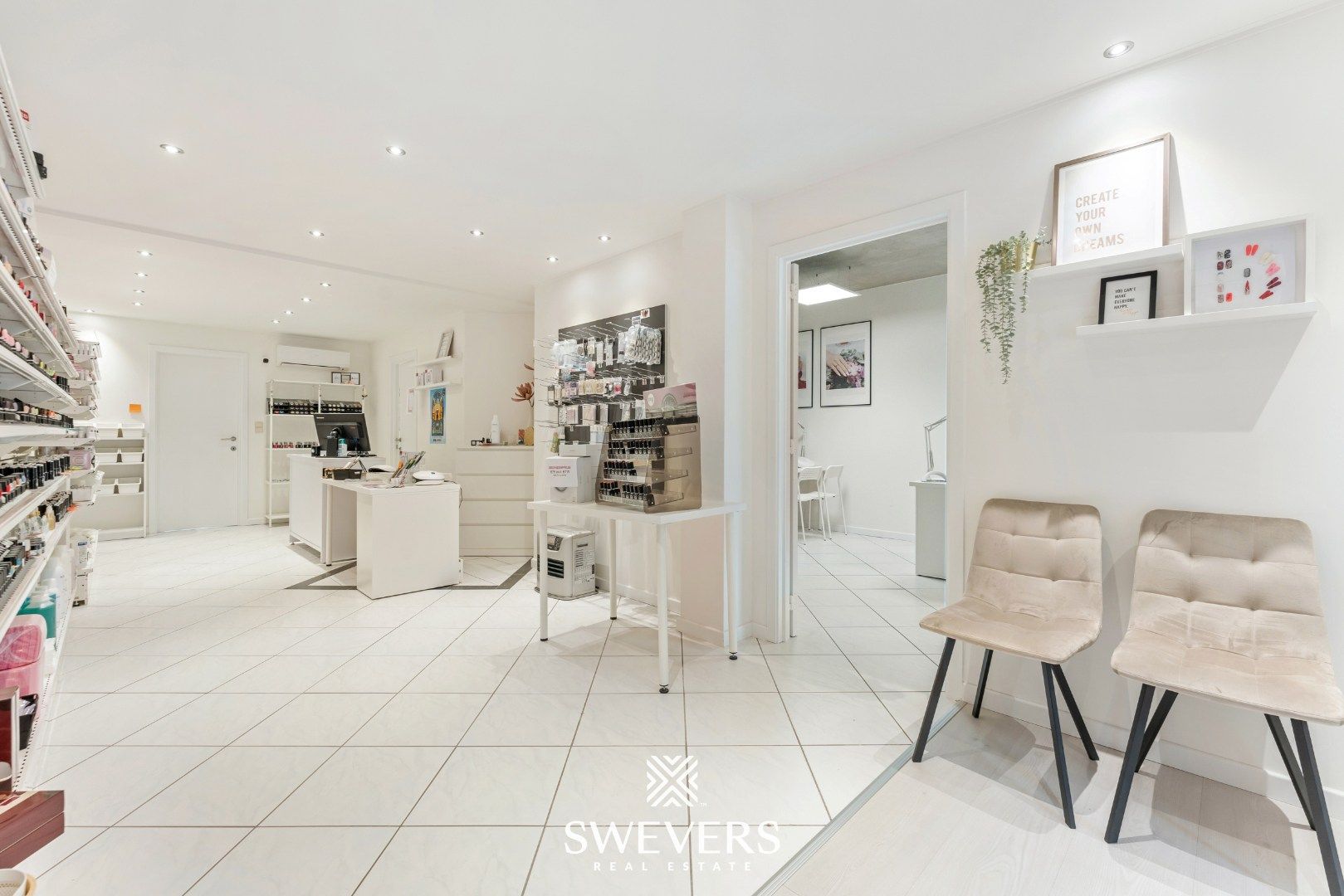 Handelspand met praktische indeling in hartje Tessenderlo foto 13