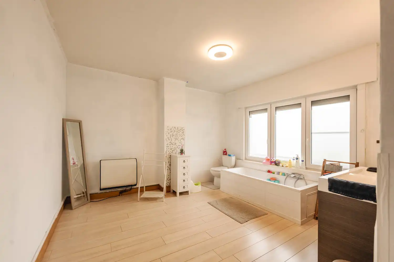 Woning dichtbij het centrum van Meulebeke. foto 9