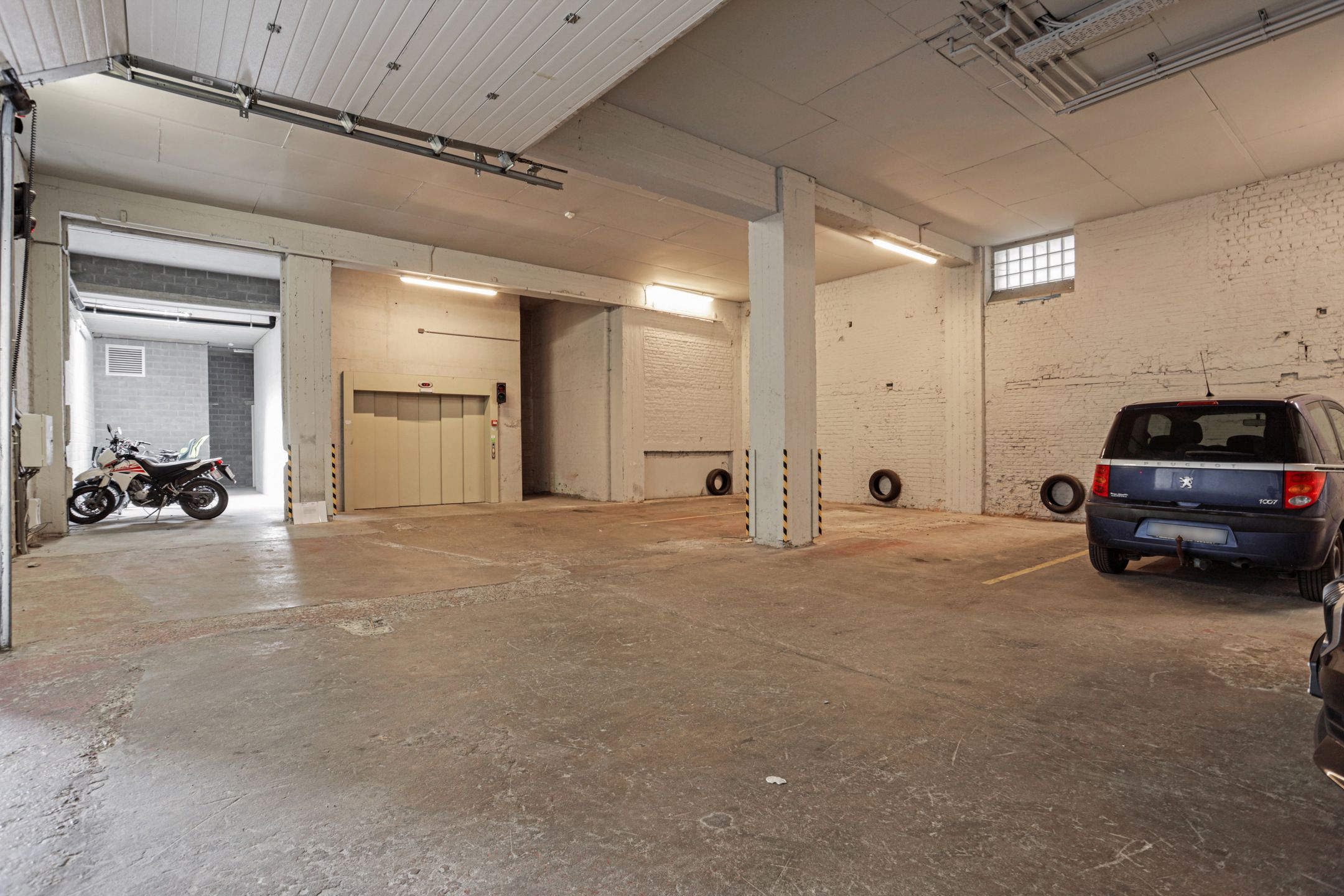Appartement met 1 slaapkamer + parking in de Dansaert-wijk foto 9
