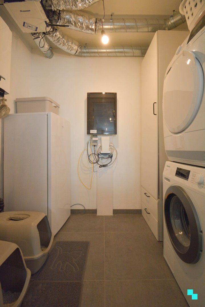 Aantrekkelijk appartement pal in het centrum van Hooglede foto 16