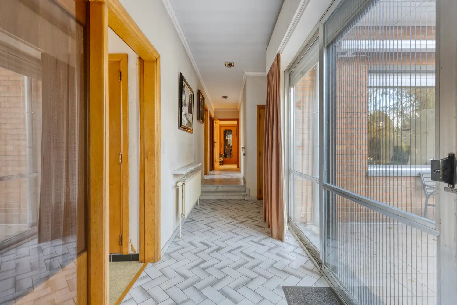 Uniek perceel met villa, loods en uitbreidingsmogelijkheiden foto 18