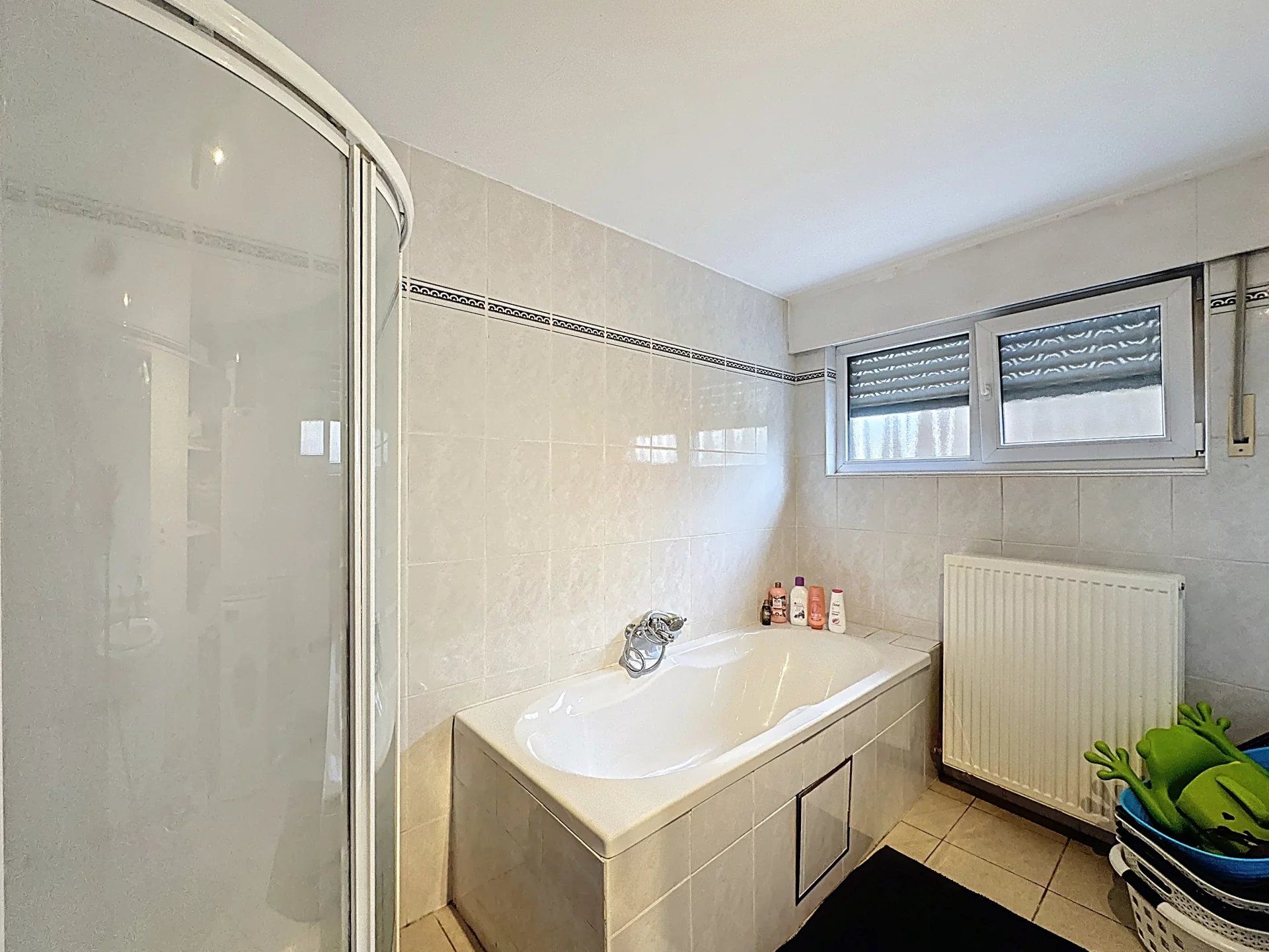 Gelijkvloerse woning met tuintje en momenteel 4 slaapkamers foto 10