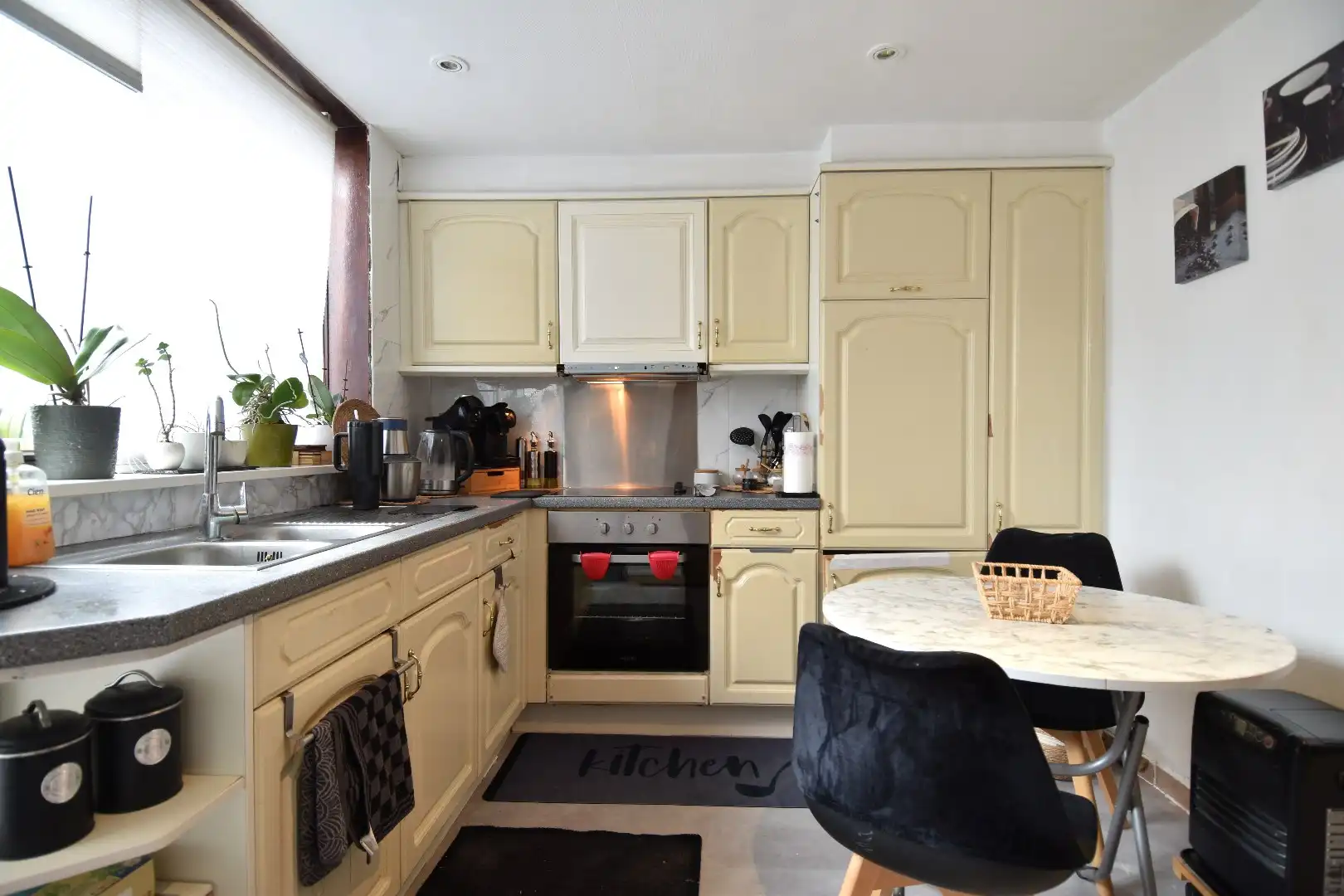 Te renoveren woning met 2 slaapkamers (4 mogelijk!) en tuin te Marke foto 6