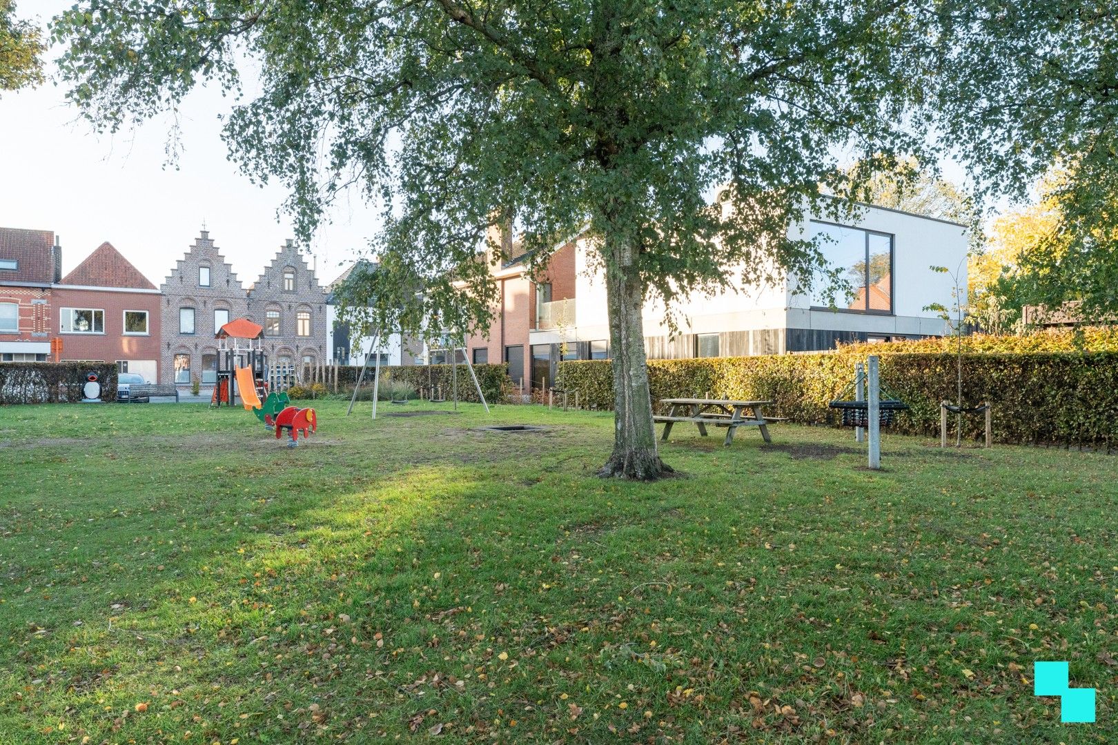 Instapklare HOB met dubbele garage nabij centrum Rumbeke foto 29